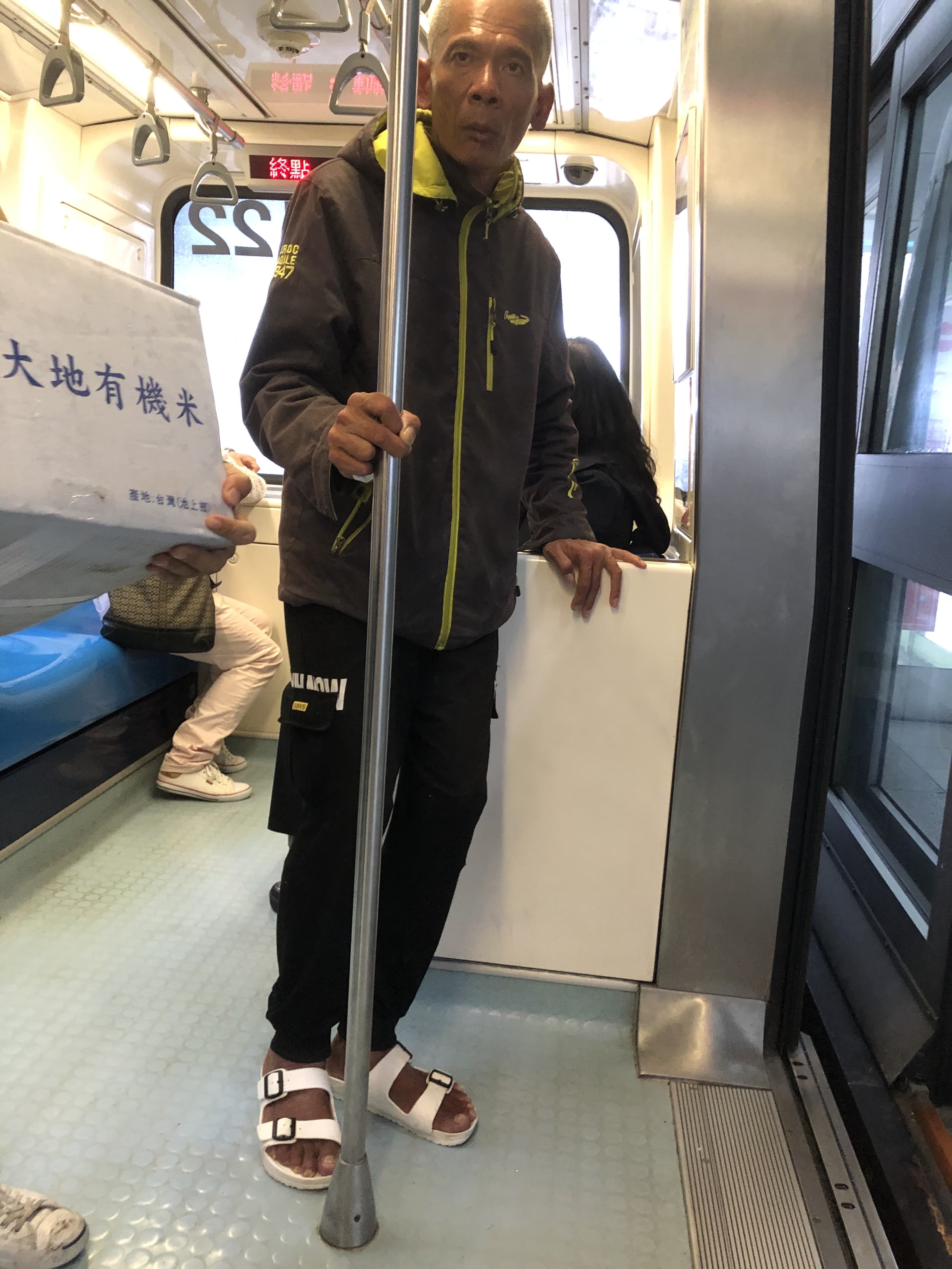 柯賜海與過去模樣相差甚遠,在人群中根本沒人認的出來。