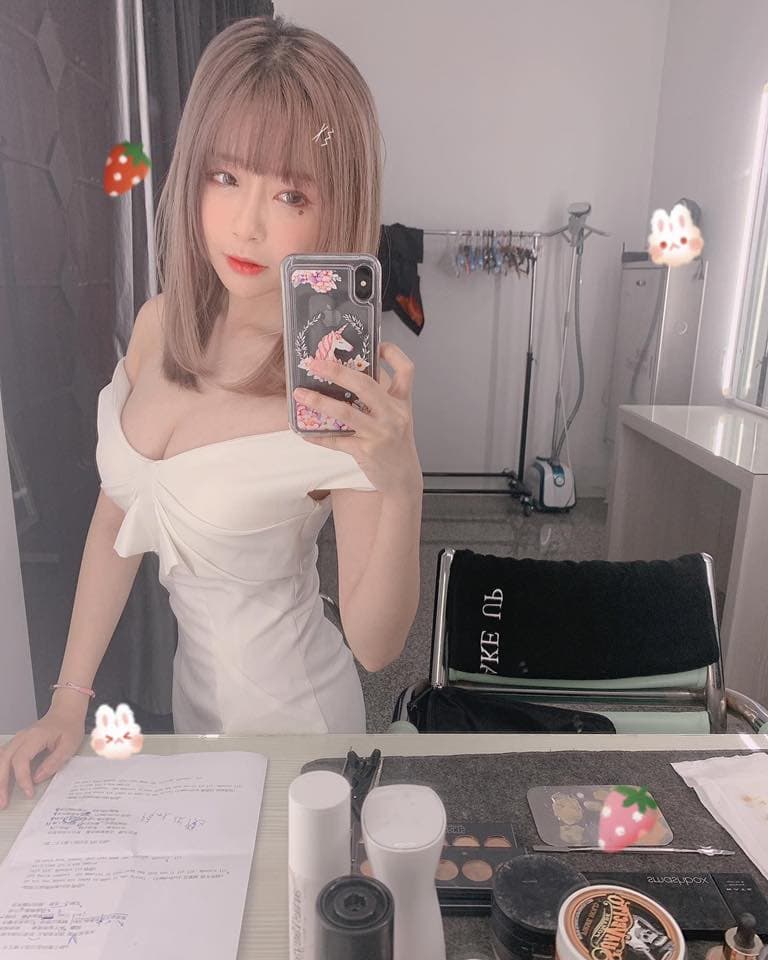 林妤臻「阿樂」在社群上每回PO出辣照都引起迴響。(翻攝臉書)