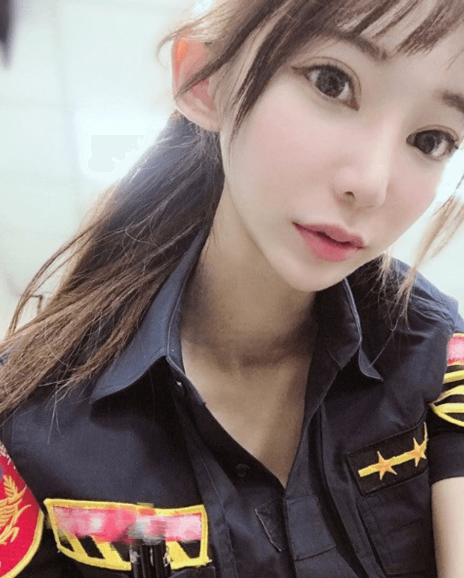林筱綺在IG上經常PO出許多美照,吸引數十萬網友追蹤。(翻攝IG)