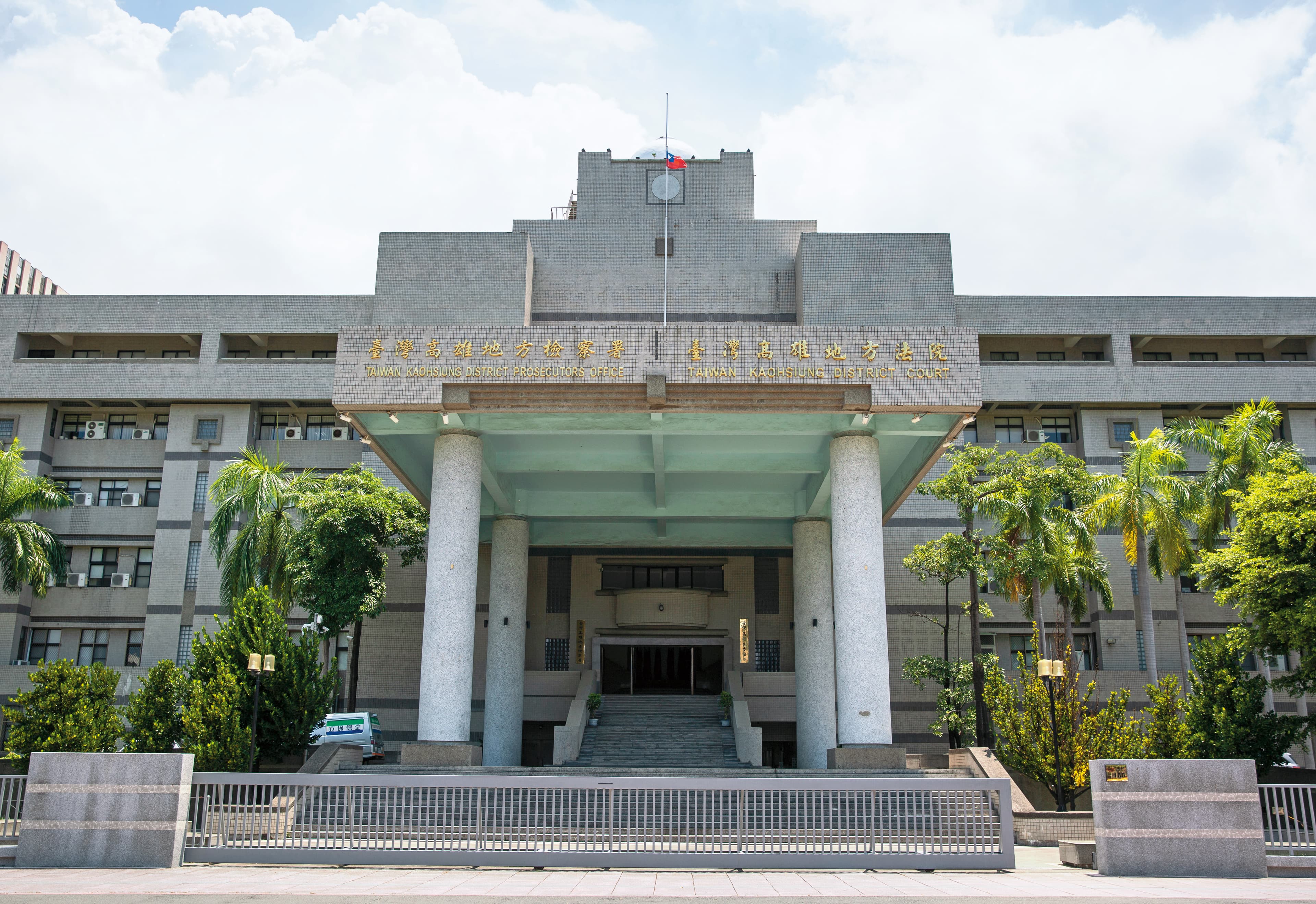高雄地檢署(圖)偵辦陳瑞卿命案,將4名受刑人、2名管理員聲押獲准。