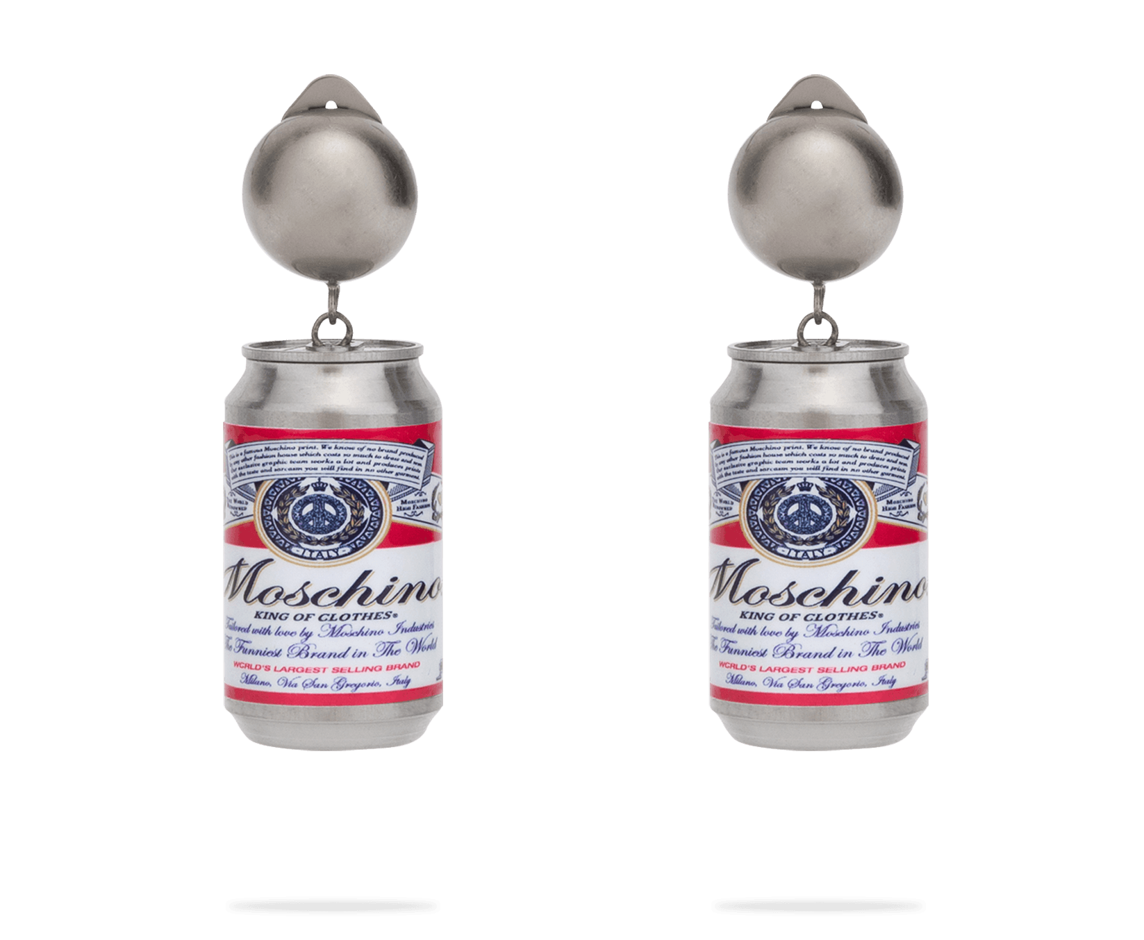 MOSCHINO X BUDWEISER限量耳環小巧可愛又有幽默感。(藍鐘提供)