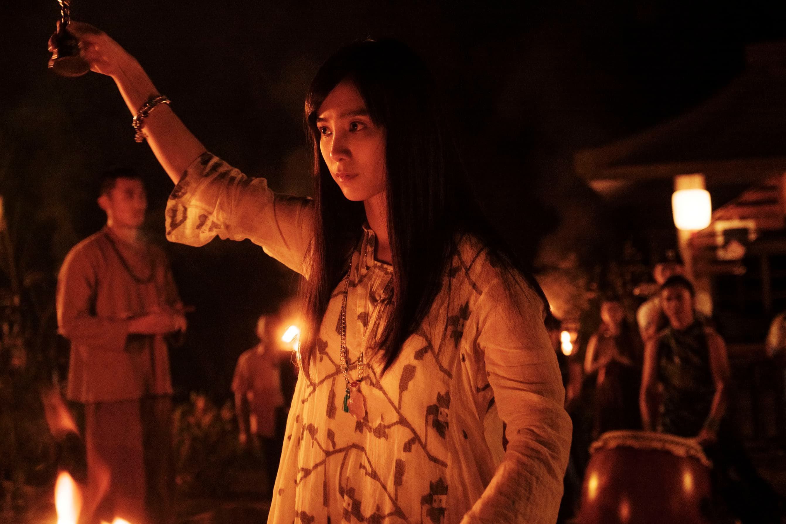 温貞菱在《通靈少女2》中因飾演聖宇堂仙姑一角, 更在拍攝期間改吃素。(公視提供)