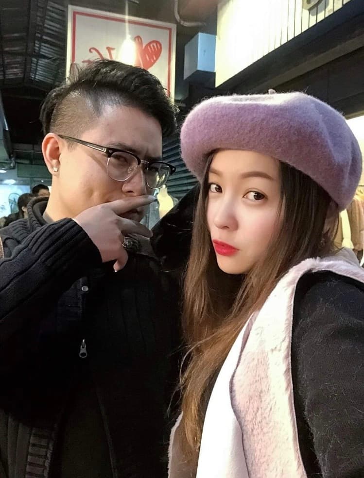 從Andrew臉書中,可見到多張與女友邱威樺的甜蜜合照。(翻攝自Andrew臉書)