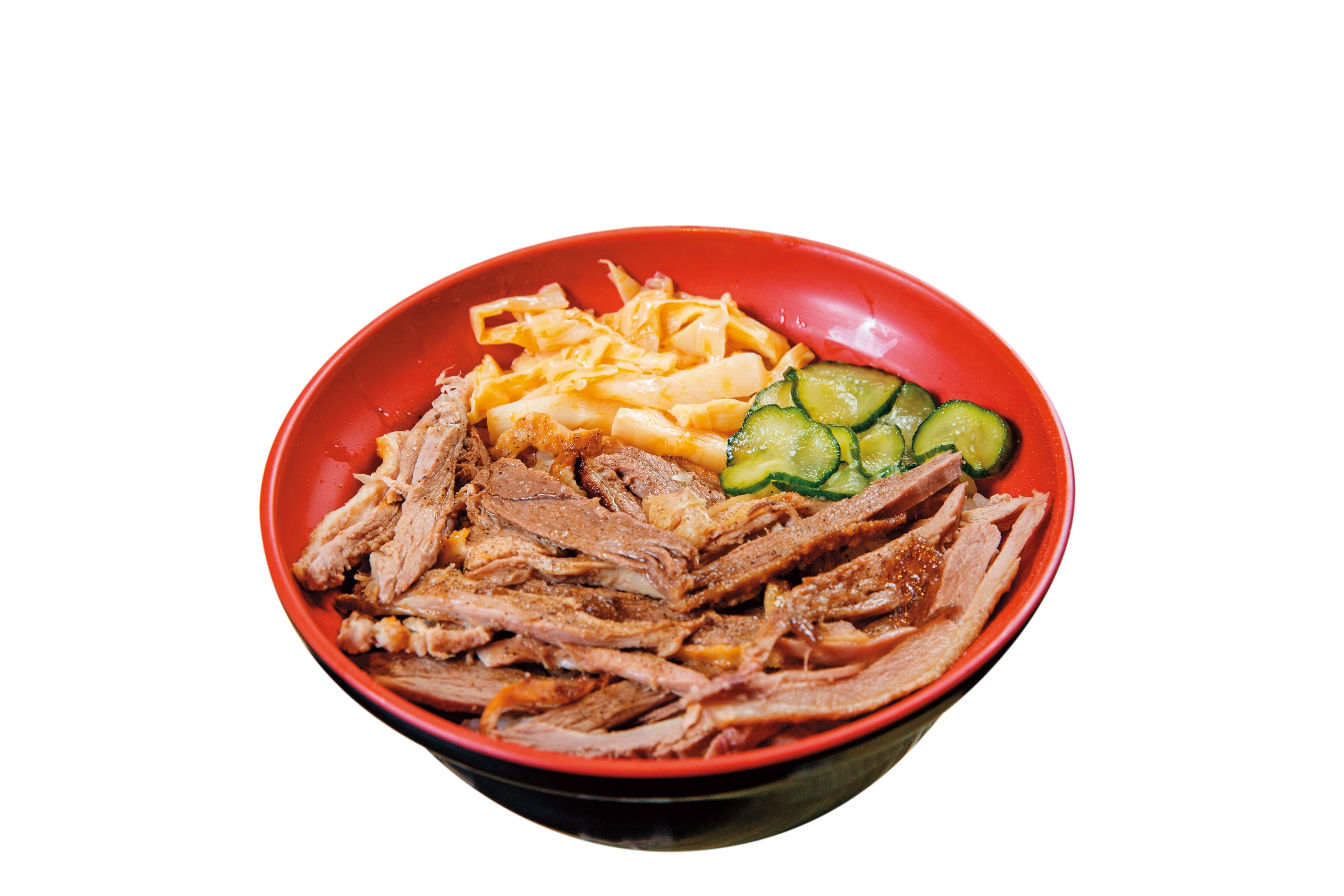 鋪滿去骨煙燻鴨肉絲的鴨香飯,搭配小黃瓜、筍干,頗受學生歡迎。(60元/大碗)