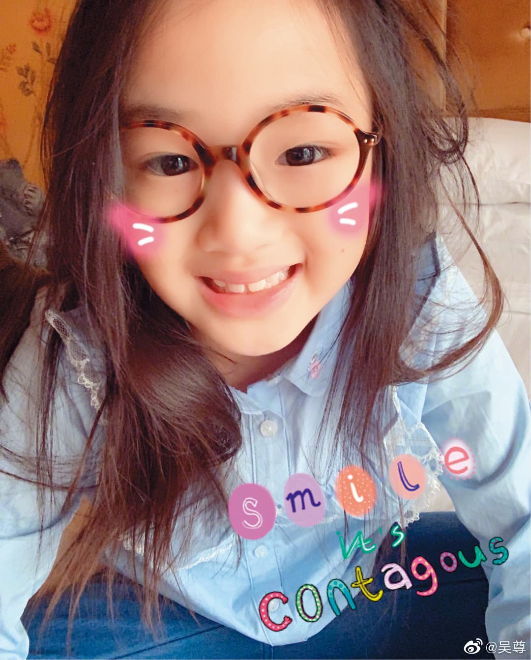 NEINEI上節目時活潑懂事，也是個盡責又稱職的好姐姐。（翻攝自吳尊IG）