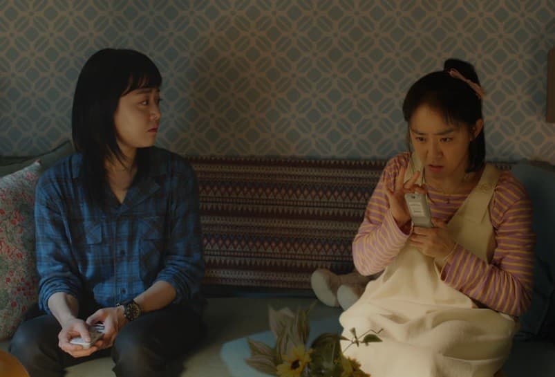 文瑾瑩在《抓住幽靈》一人分飾兩角,詮釋自閉症患者演技傳神。(翻攝自Naver)