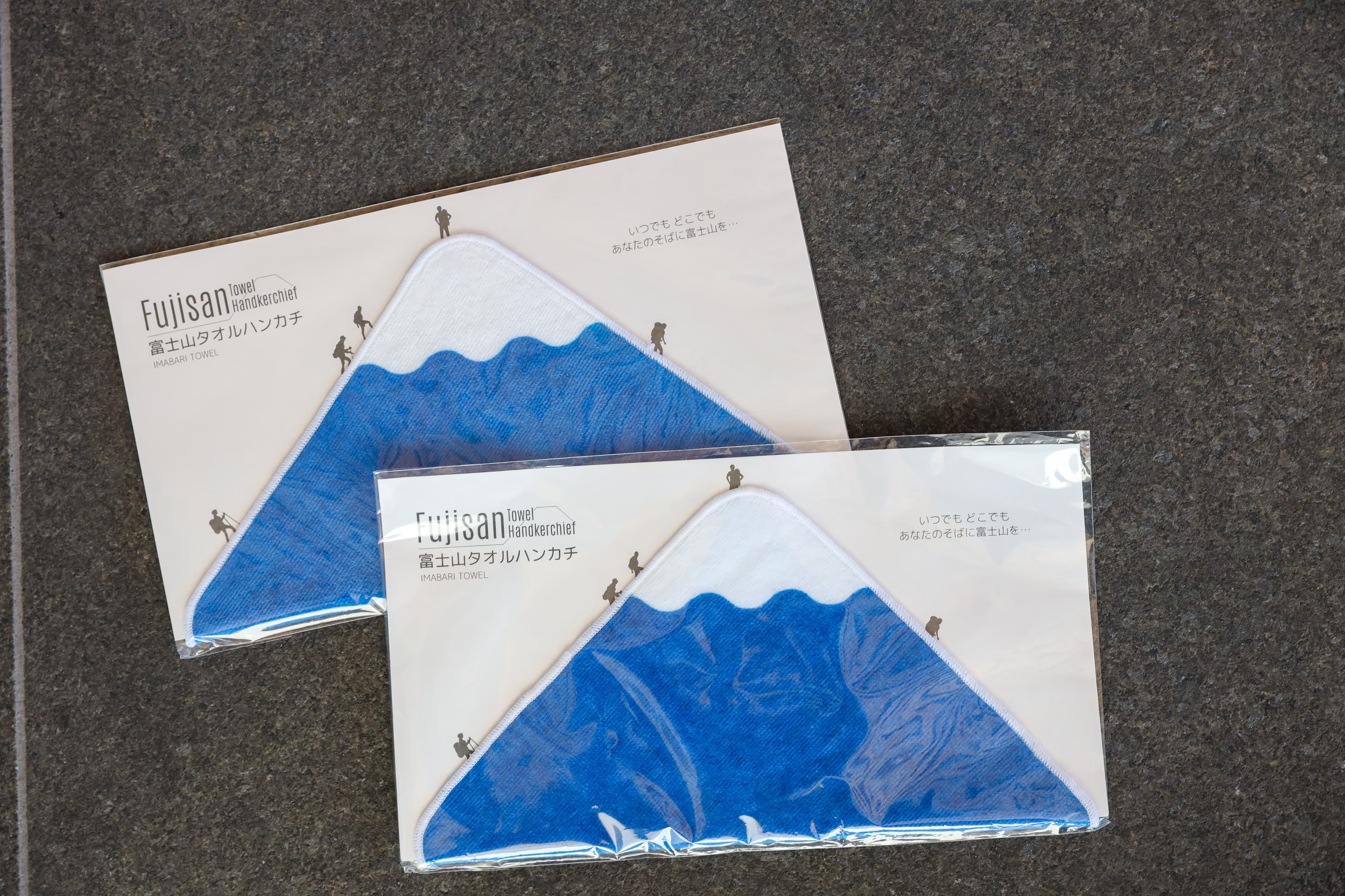 富士山經典造型的手帕。