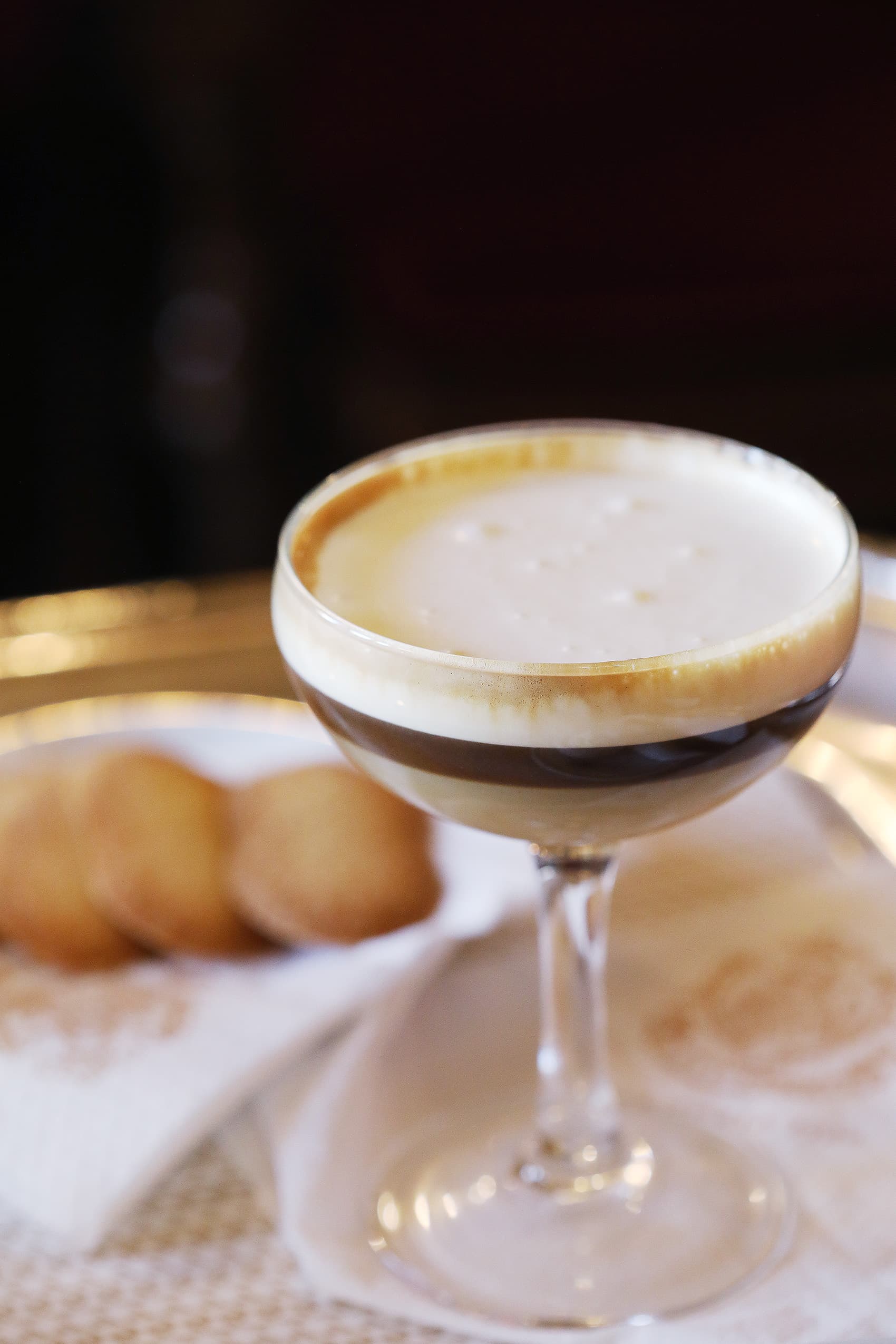加入甜蛋黃酒的拿鐵「Caffe' dell' Imperatore」是咖啡館的特色飲品。(16歐元/杯,約NT$552)