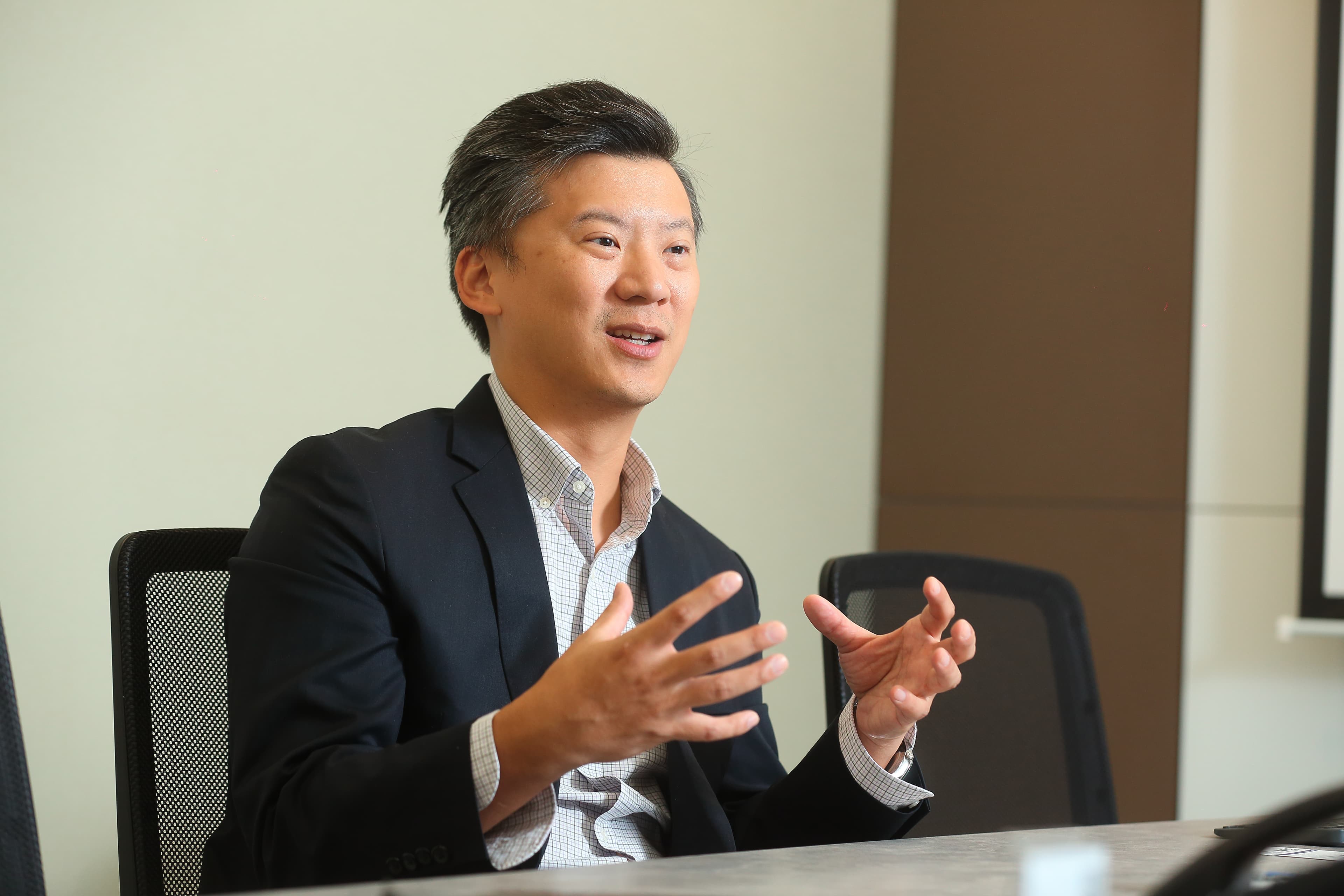 首美能源執行董事吳如宇,是台灣老牌醬油大廠第三代。