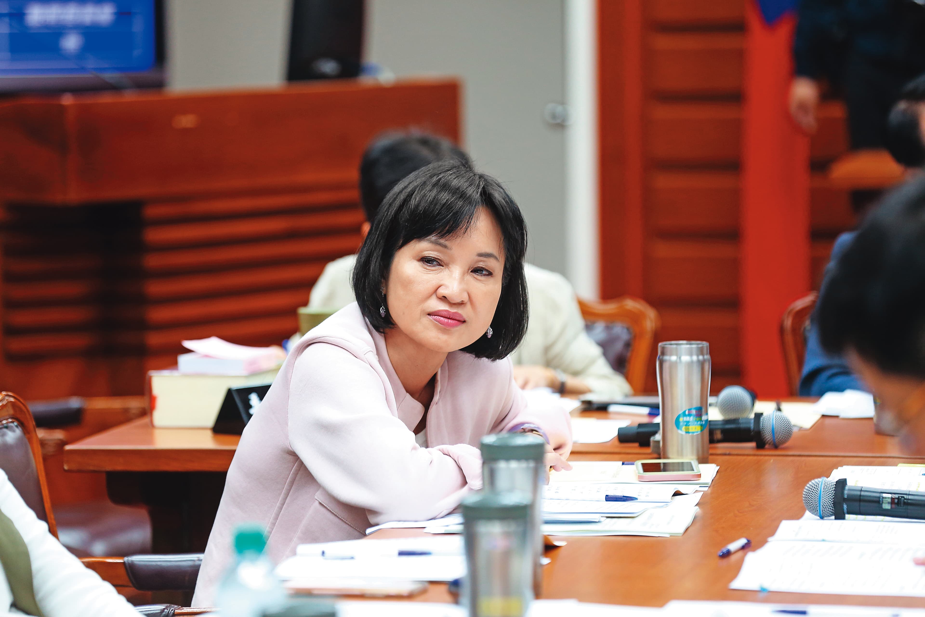 立委柯志恩認為,校園性侵案絕對不能私了。