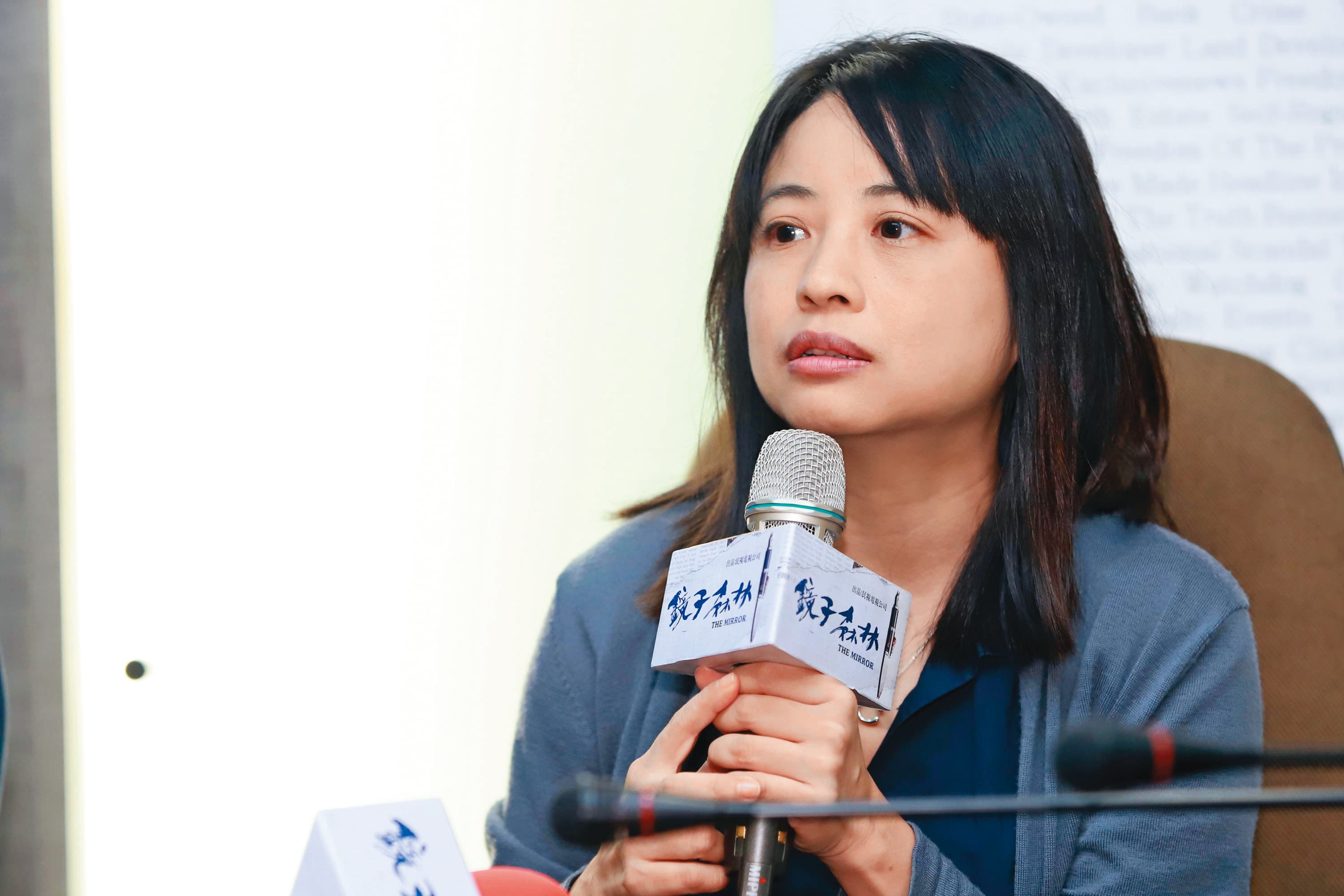 鄭心媚參與《鏡子森林》校園座談,與新聞科系學生分享媒體從業經驗與生態。