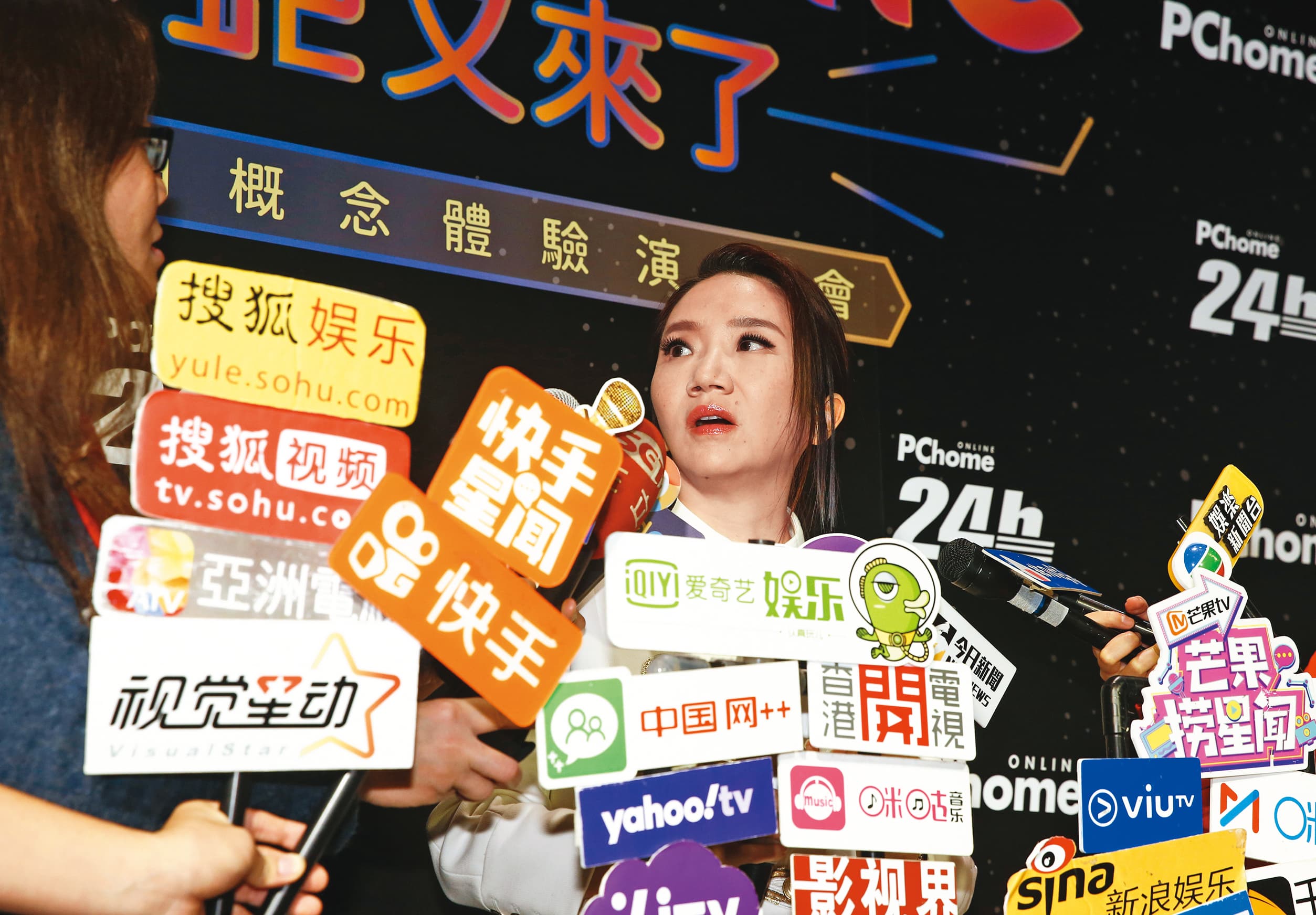 被問到農曆春節的計畫,陶晶瑩說:「就是很簡單地陪陪家人、小孩,出國走走休息!」