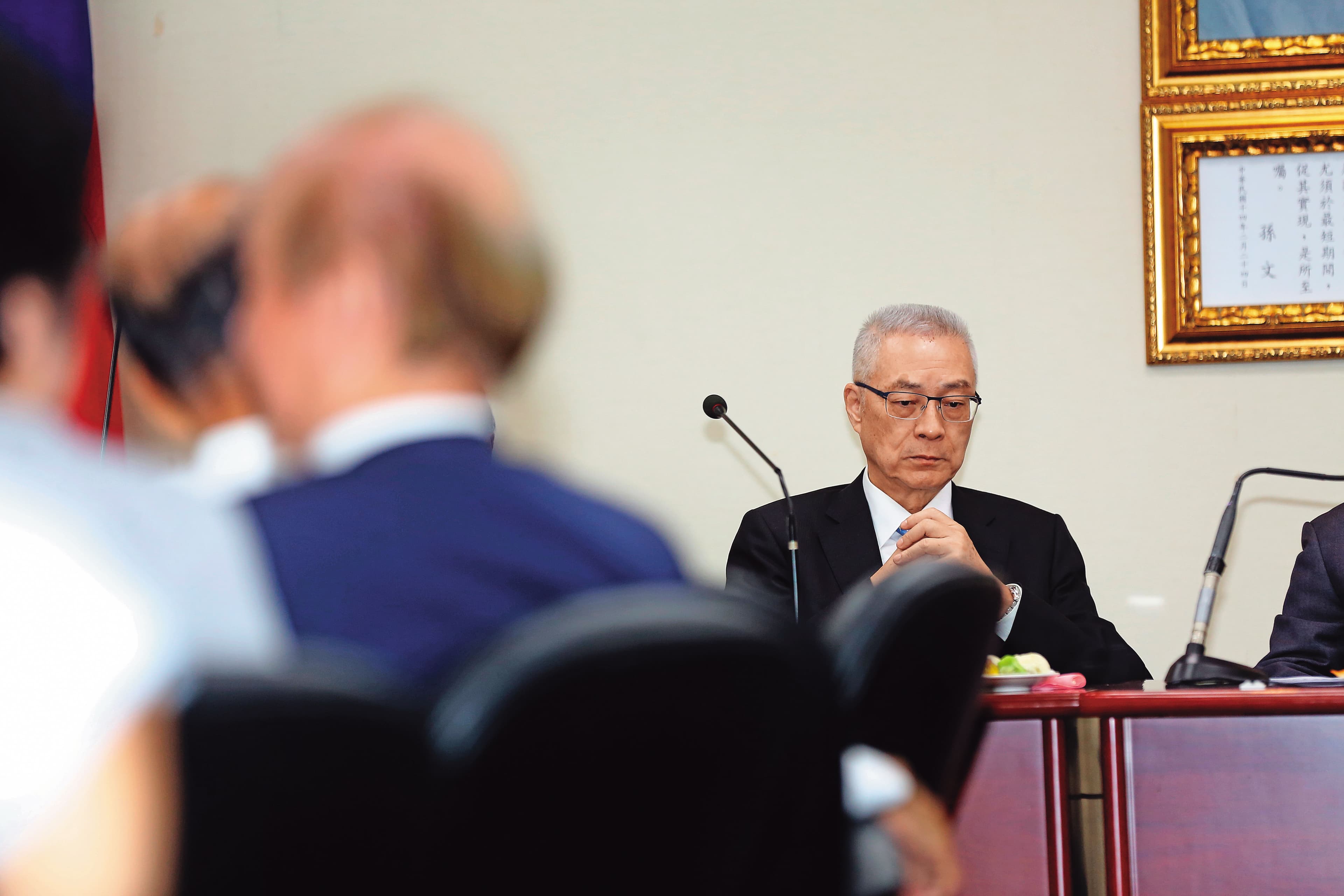 黨中央對韓粉入黨數字保密到家,吳敦義(圖)人馬雖不以為然,但仍提早為選後布局。
