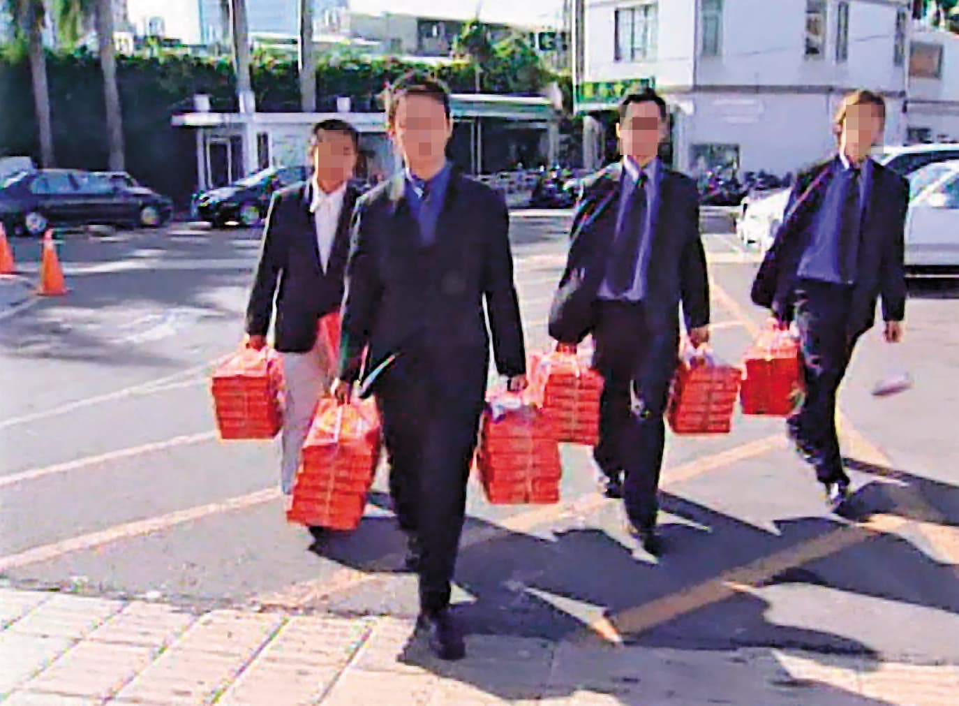 黃泳憲、黃文璇家屬決定幫2人辦冥婚，讓他們在九泉之下永遠相守。（東森新聞提供）