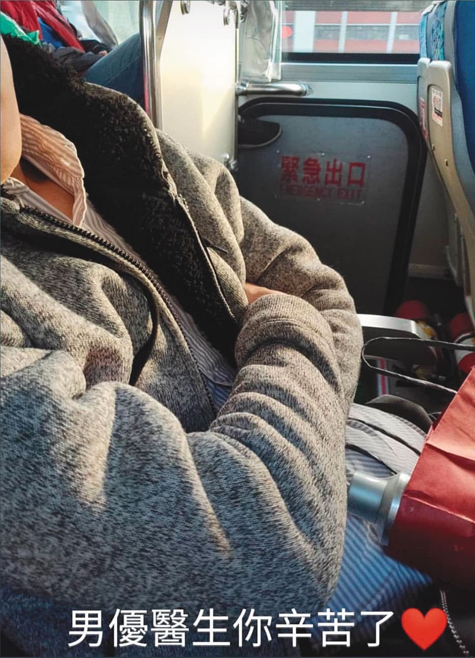 夢夢在IG上透露,性愛影片中的男優是一名醫師。(翻攝夢夢IG)