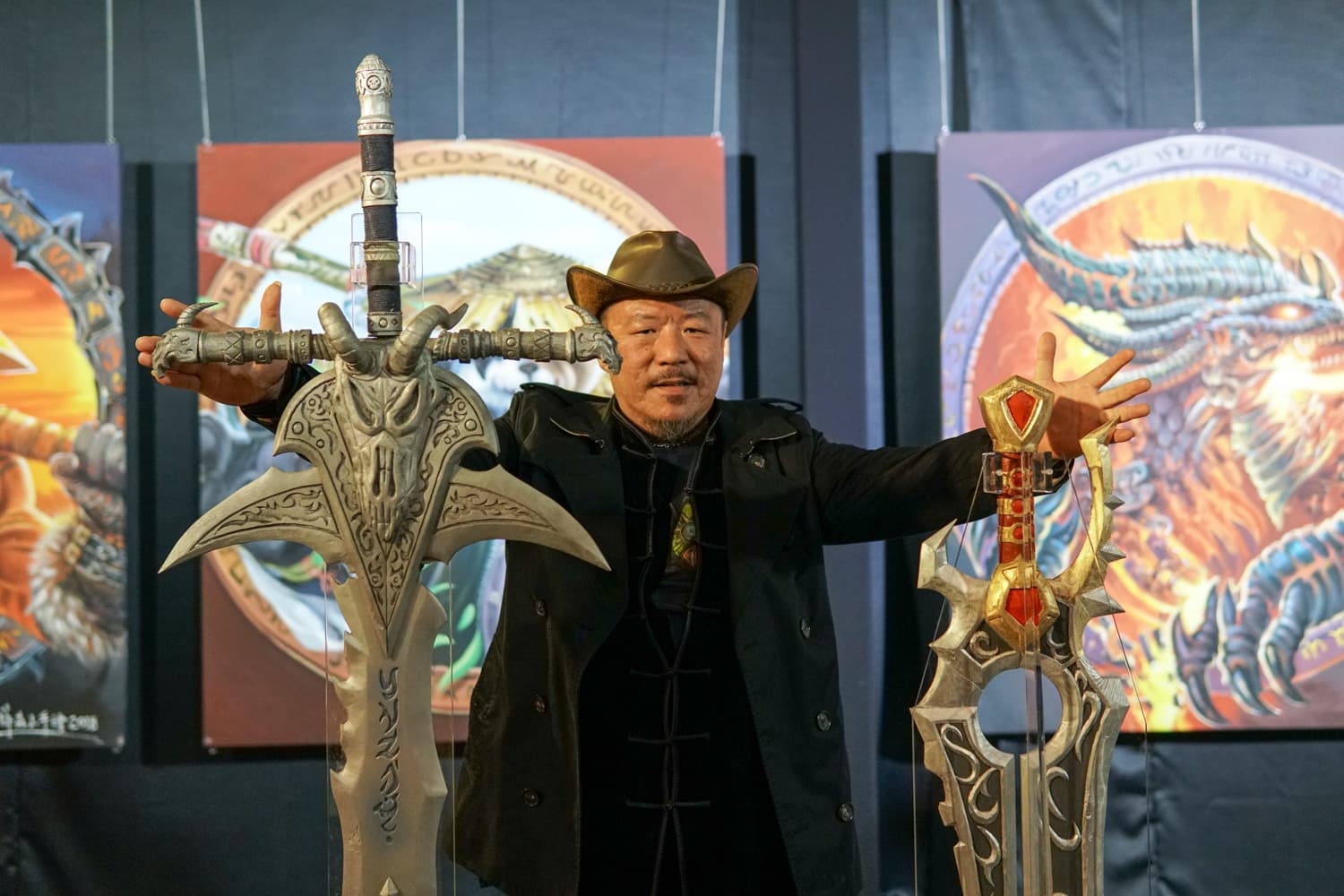 《魔獸世界》15週年派對中,林昭辰受邀展出了多件作品。