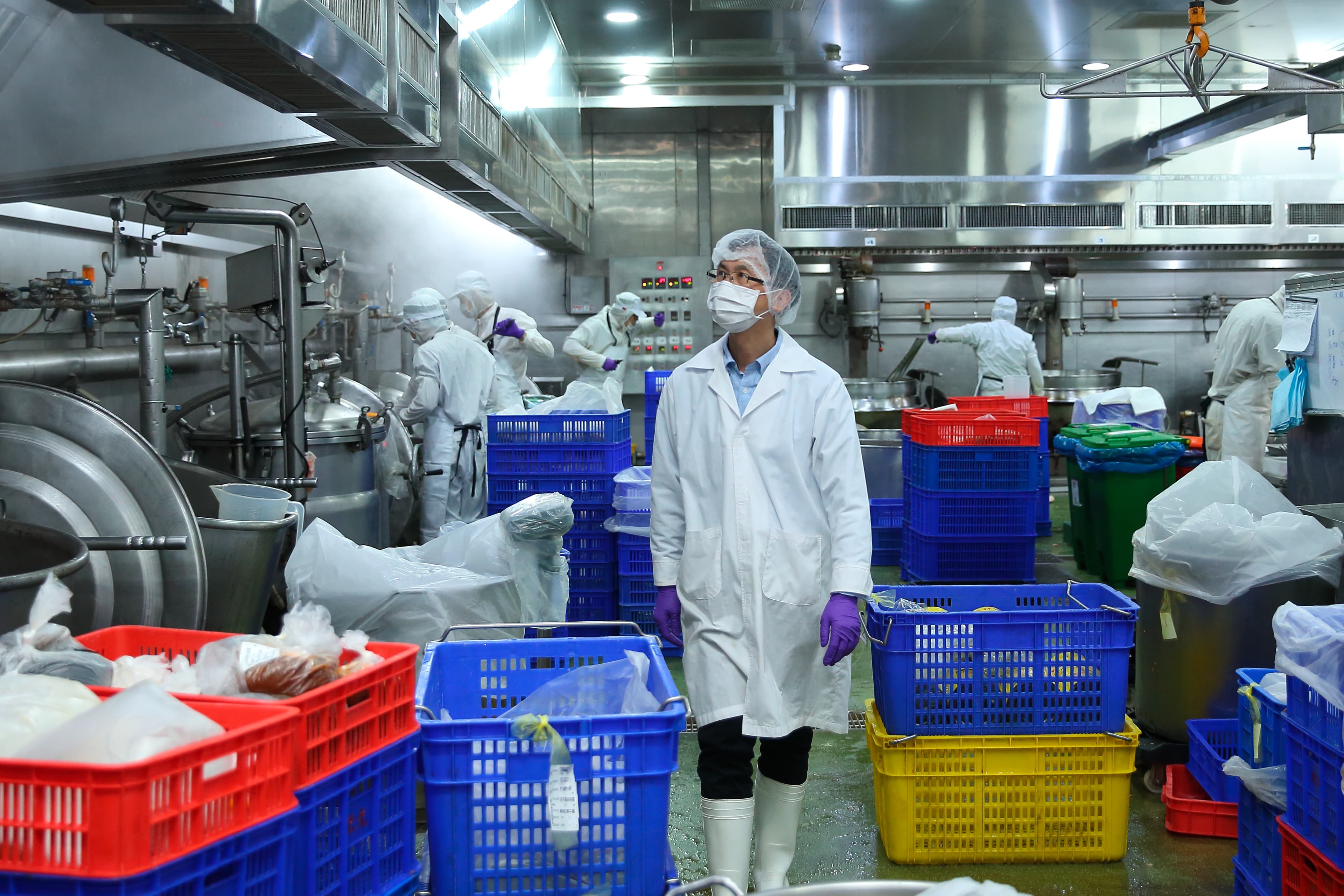 欣光食品是從「中一排骨」央廚起家，除滿足8家門市原物料供給，也轉型做中餐代工。
