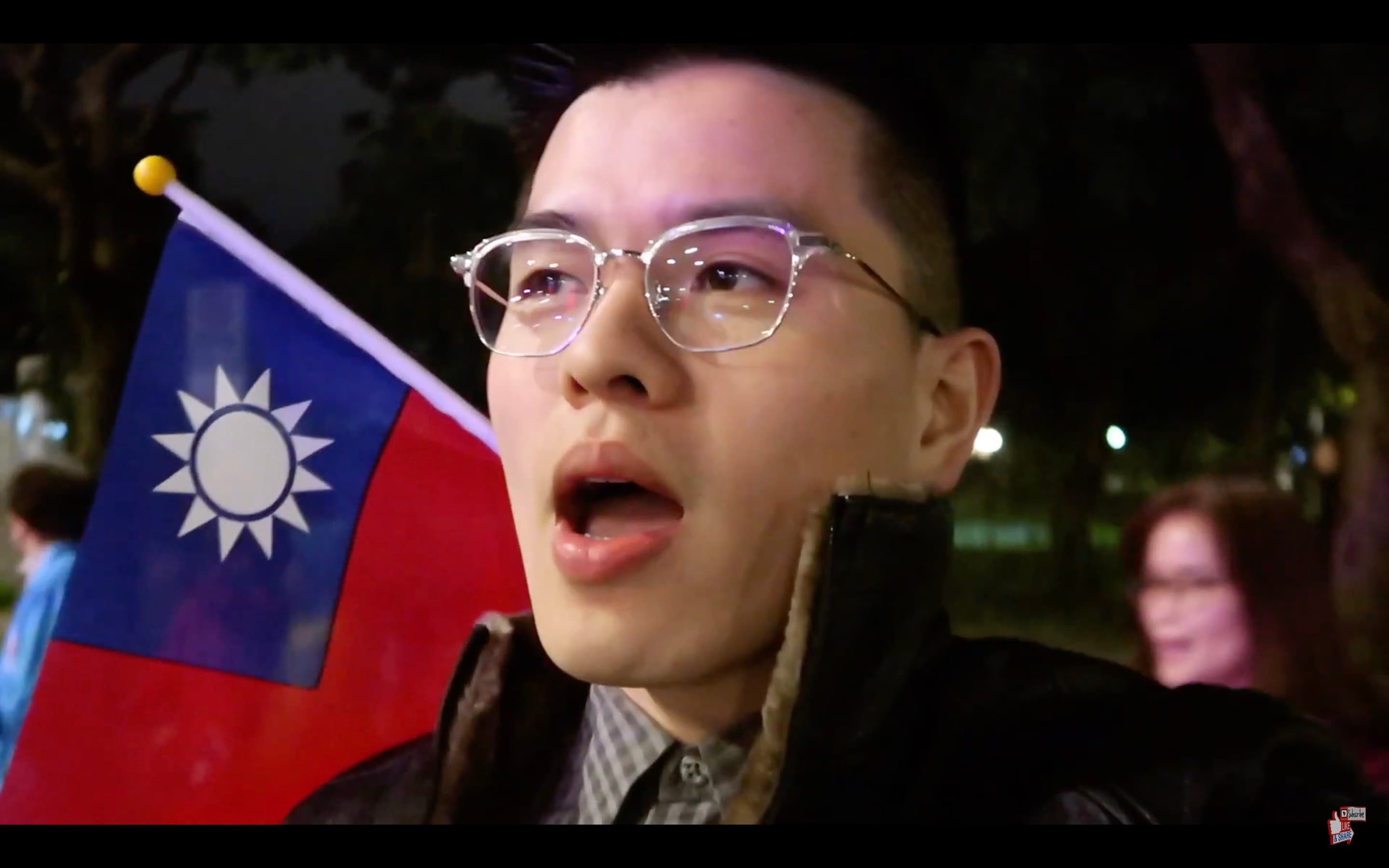在夜宿IKEA風波結束後,沒想到李堉睿又再次因影片引起爭議。(翻攝李堉睿Youtube)