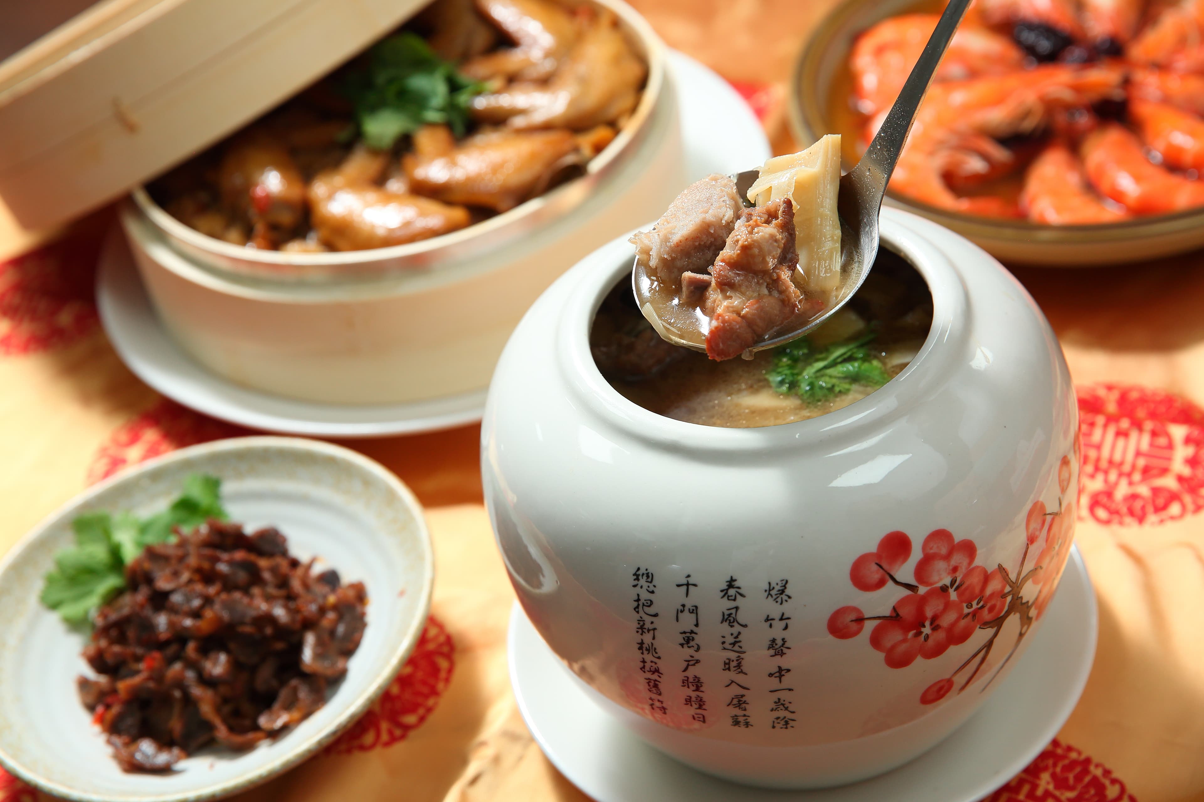 除了替餐飲品牌代工，欣光食品自有品牌年菜銷售表現亦佳，今年光年菜銷售就可創下5千萬元業績。