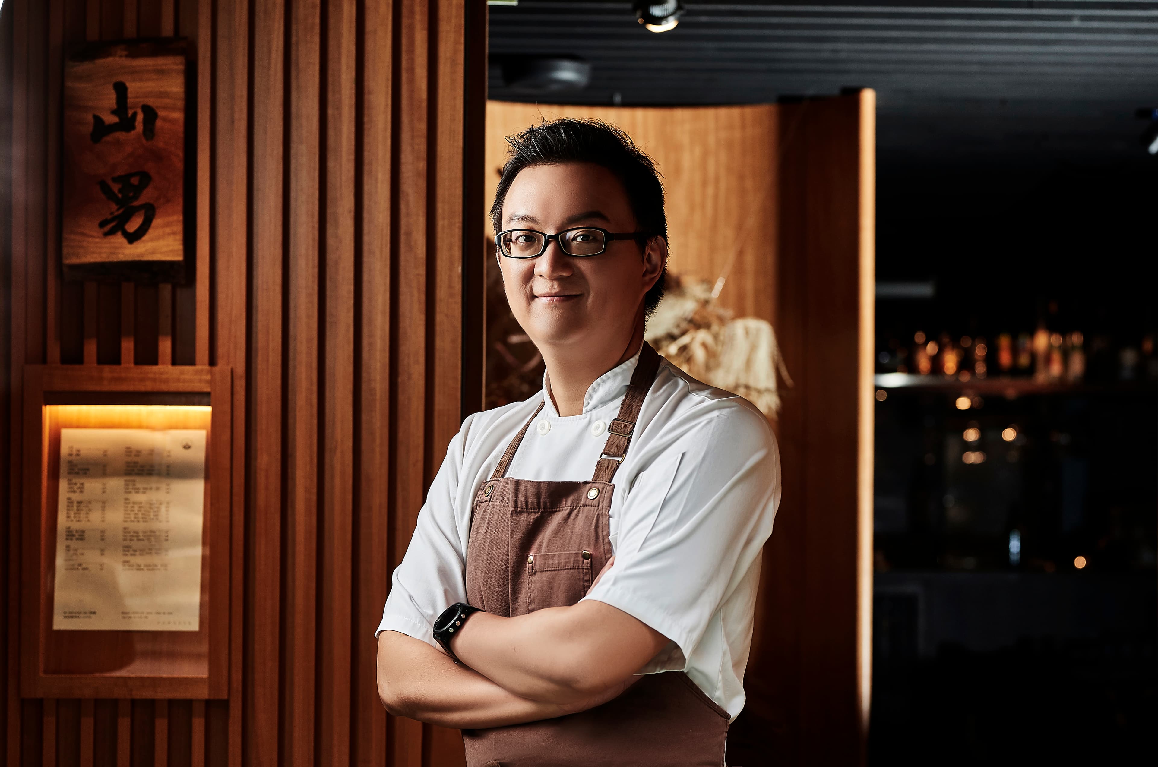 雖然一直在Fine dining的餐廳中工作,但山男開居酒屋卻只想走平易近人的路線,「因為我想常常見到我的客人」王一山笑著說。