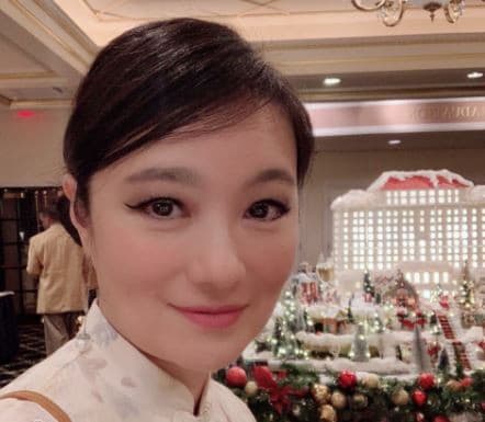 張瑞竹是死忠韓粉,多次為韓國瑜助選。(翻攝自張瑞竹臉書)