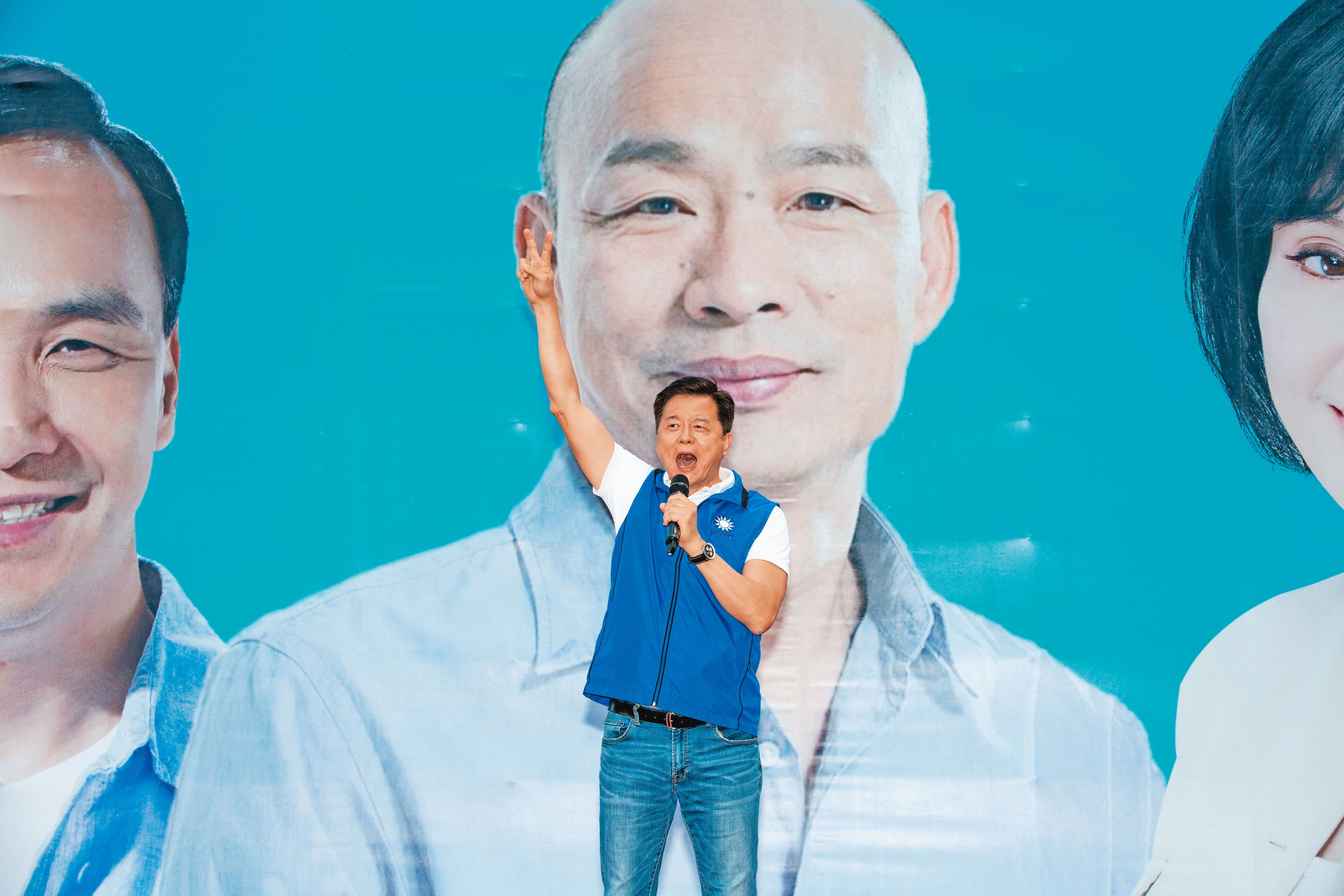 原被視為可望以韓國瑜代理人之姿,投入黨魁補選的周錫瑋,最後改支持江啟臣。