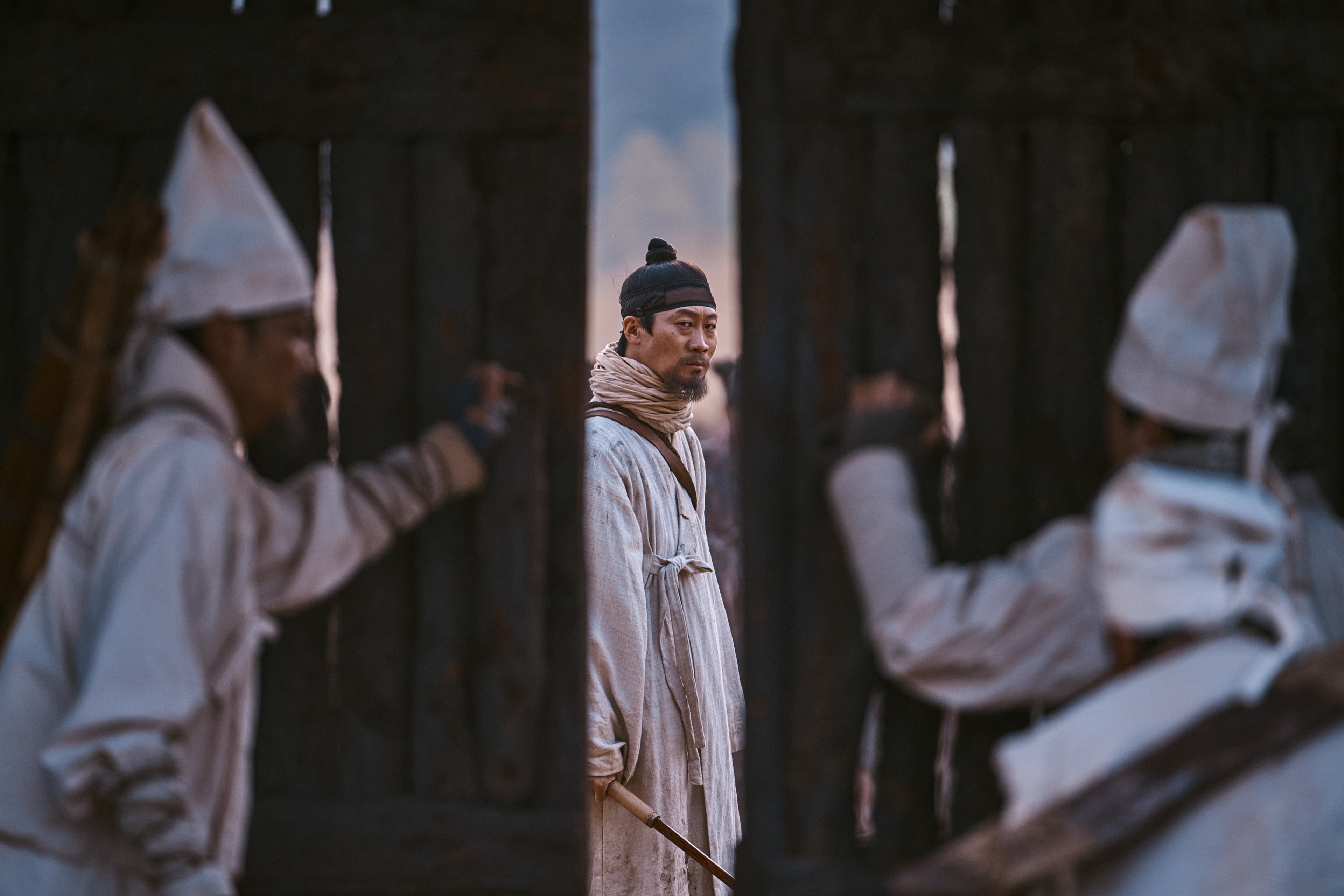 陳善奎藉電影《雞不可失》人氣翻漲，他將加入《李屍朝鮮》第二季。（Netflix提供）