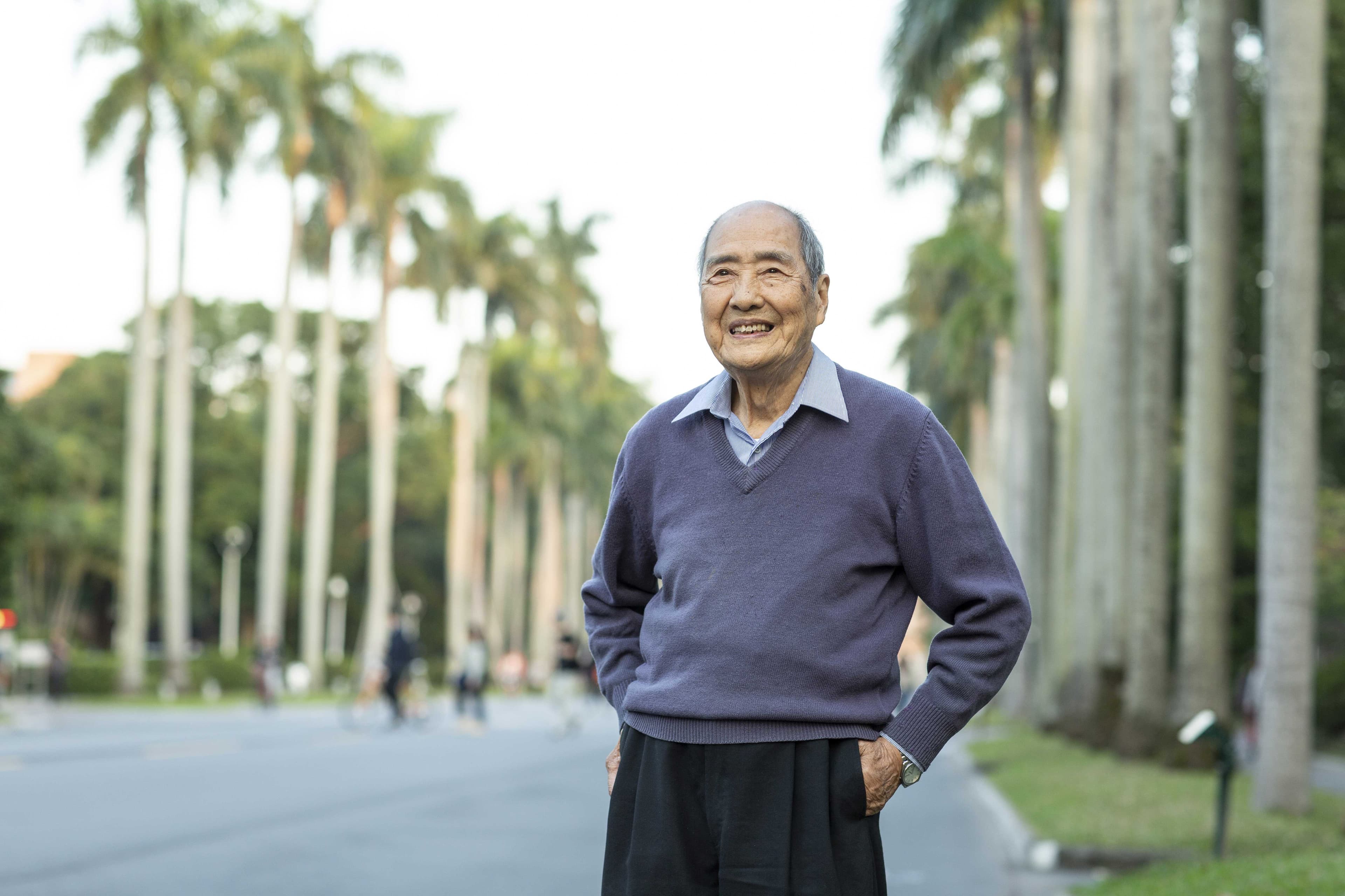 張則周的大半生都在台大度過,他對教育充滿熱情,曾參與410教育改造聯盟,推動教改。