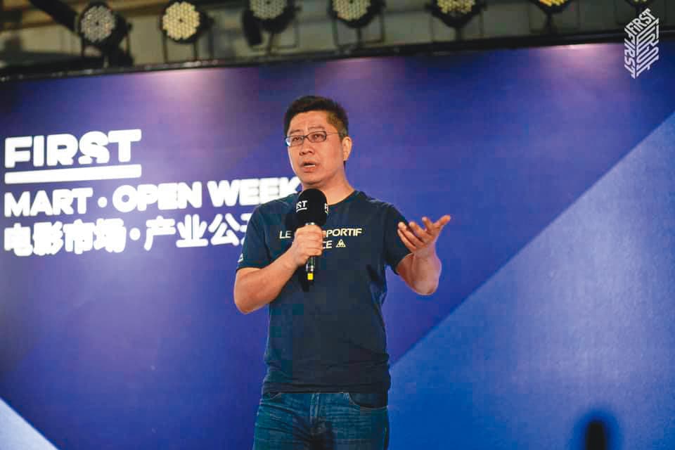 前景娛樂製片黃茂昌靠文策院協助，用國際合約成功取得銀行融資。（黃茂昌提供）