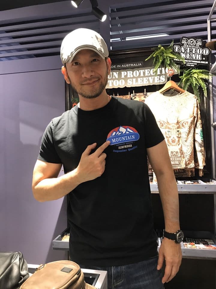 高山峰如有工作會跟太太輪著照顧兒子,直到下月2日才會去上學。(翻攝自高山峰臉書)
