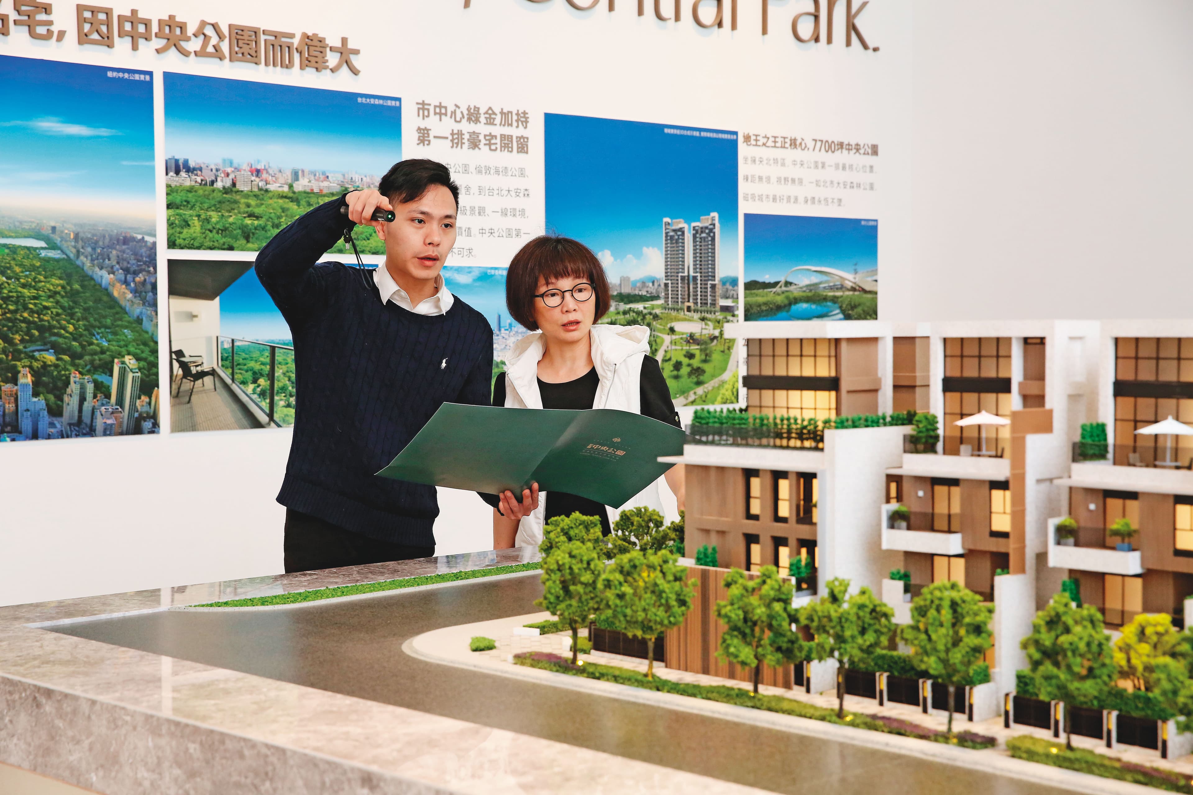 環狀線通車,為房市一級戰區「新店央北重劃區」再增添亮點,新建案成交價在55萬至65萬元區間。