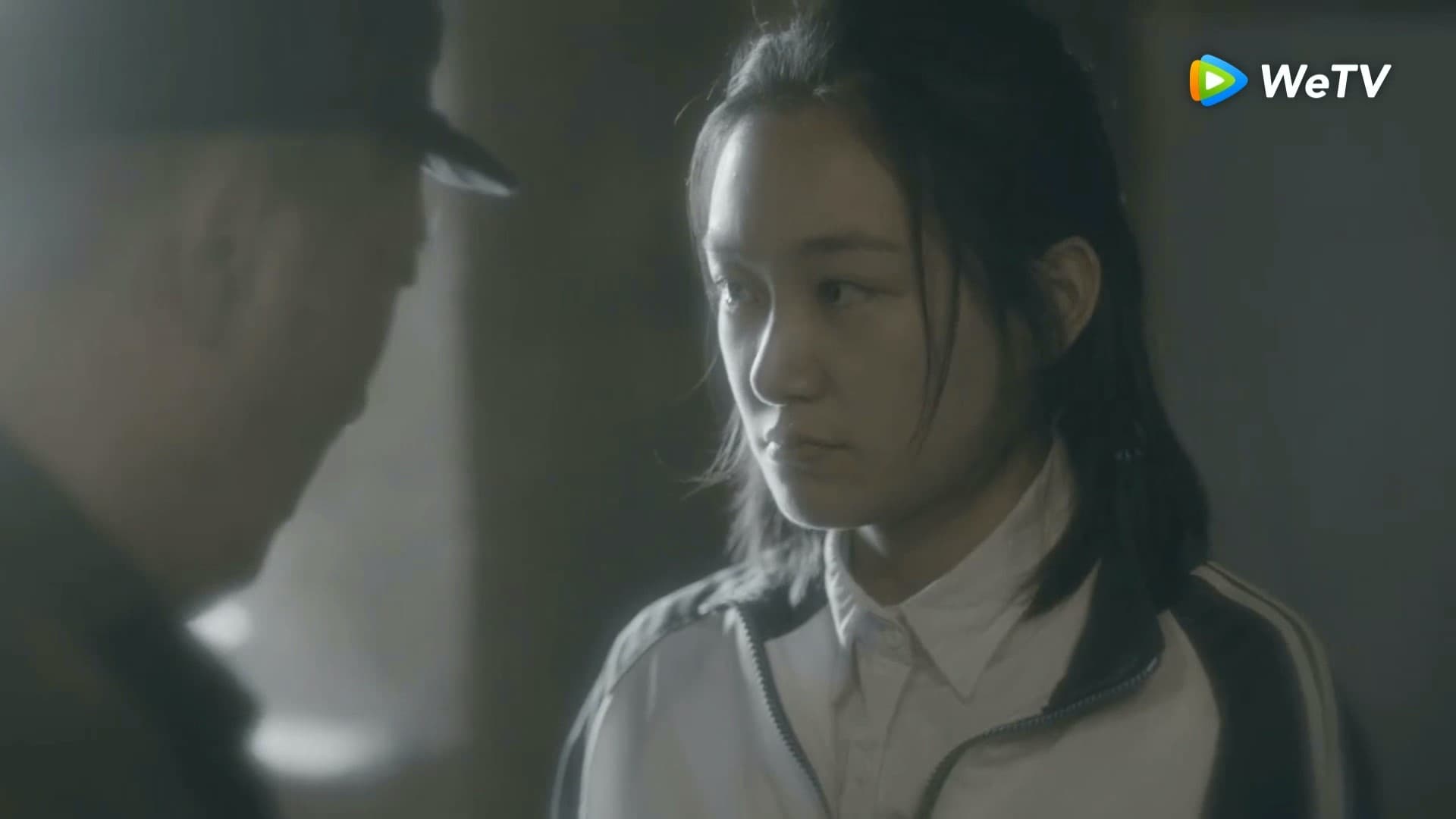 孫儷同父異母的妹妹孫艷在《安家》演出她少女時期。(圖/WeTV提供)