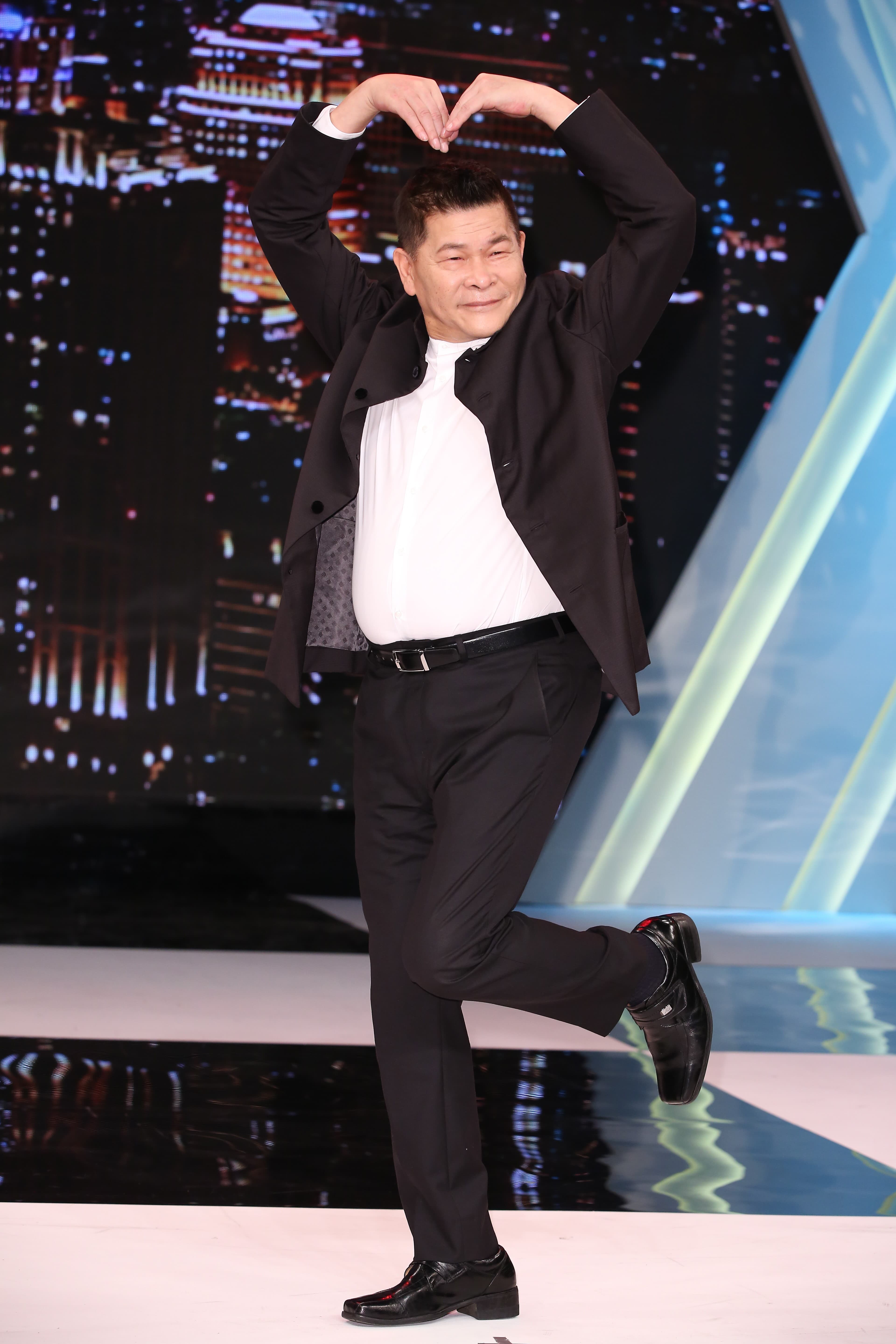 澎恰恰因新冠肺炎疫情蔓延全球影響,取消赴日演出舞台劇。