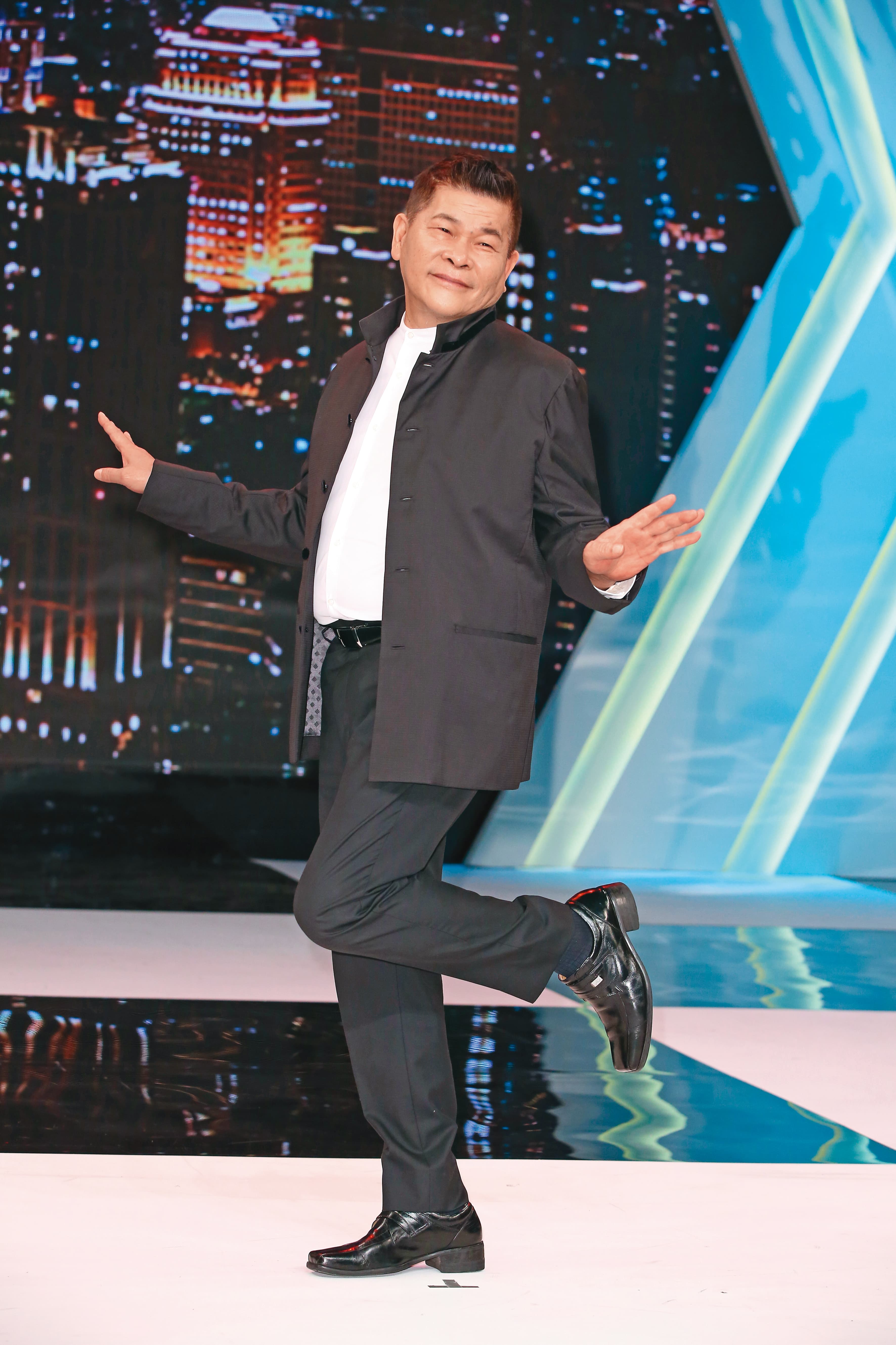 澎恰恰和劉真曾傳「車上情」,但當時雙雙否認,澎恰恰坦言有關心女方,「大家都是朋友,希望她趕快度過難關。」