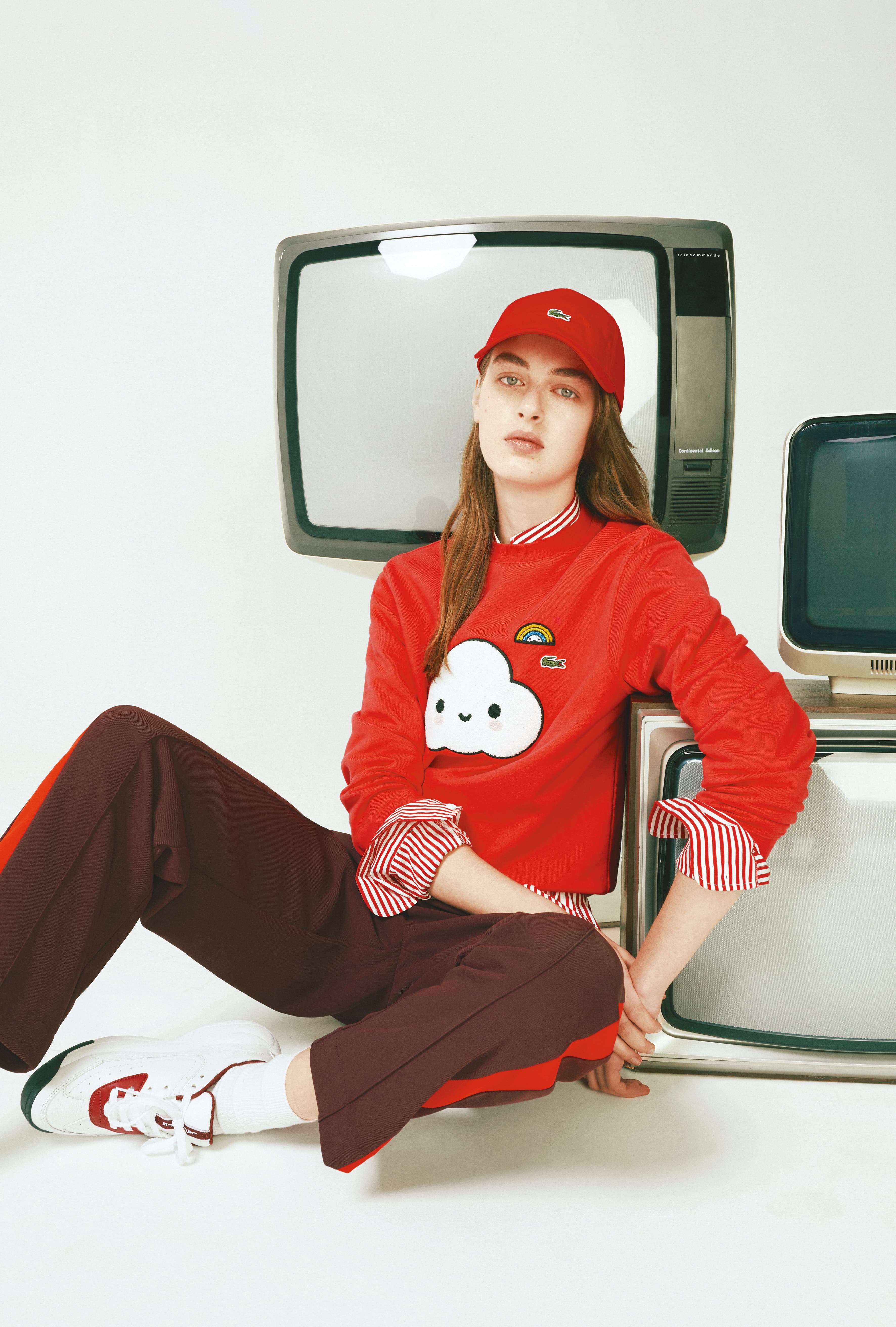 LACOSTE X FriendsWithYou聯名系列充滿童趣溫暖的風格。(LACOSTE提供)