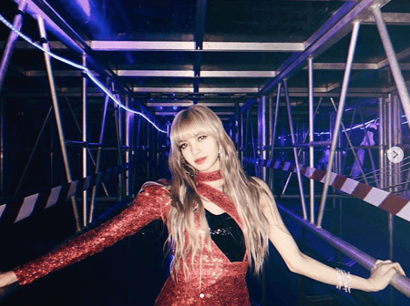 Lisa的IG有3千多萬名粉絲，她也是潮流指標，聲量驚人。（翻攝自Lisa IG）