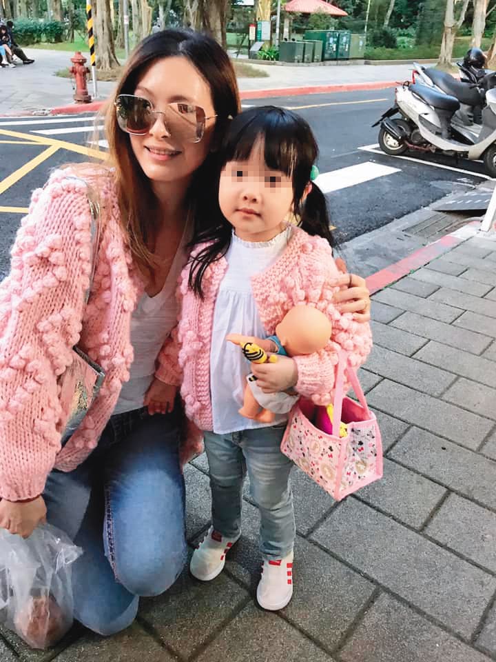 劉真和辛龍結婚6年,育有4歲女兒,如今卻突然撒手人寰。