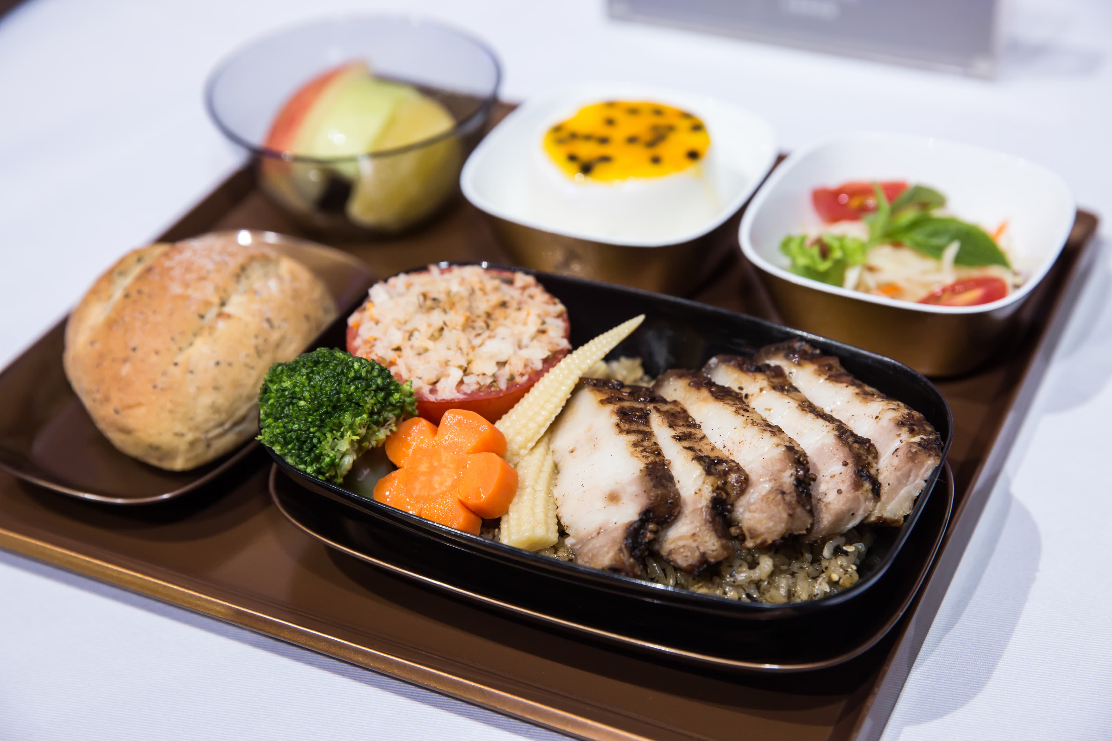 星宇航空的經濟艙飛機餐胡同燒肉,就是能率董家投資的事業之一。