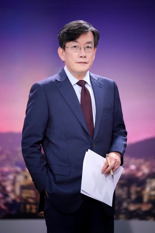 韓國JTBC電視台社長,有國民主播稱號的孫石熙也曾被趙主賓勒索,還給錢了事。(網路圖片)
