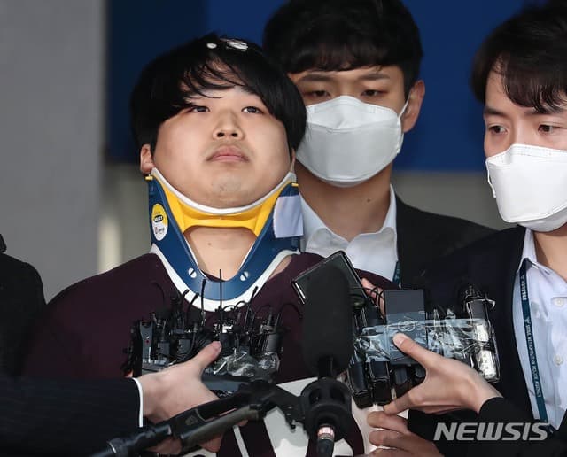 「博士」趙主賓被警方提出12項指控,原預定為他辯護的律師提出辭呈,無法為他辯護。(網路圖片)