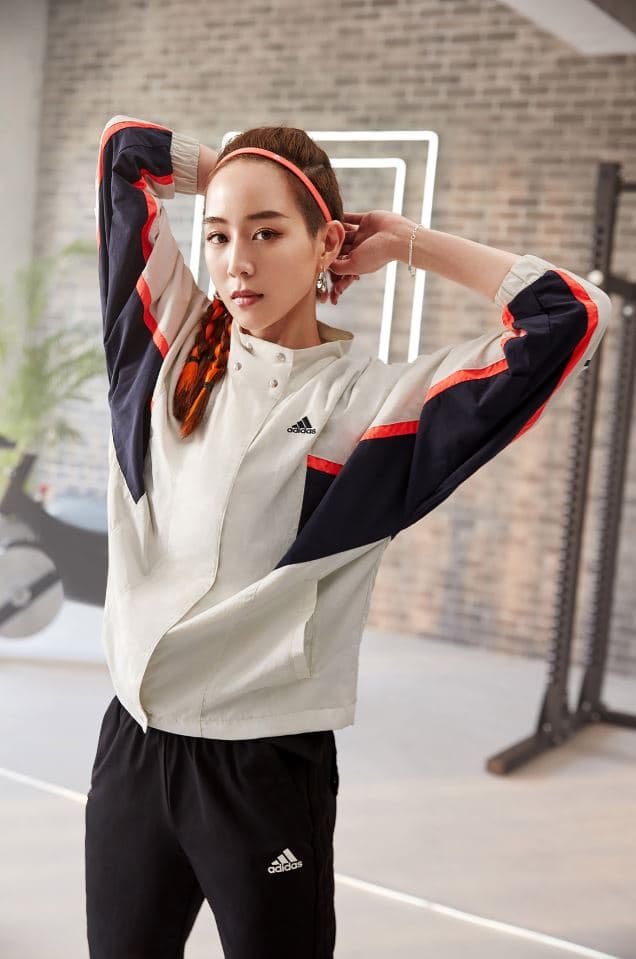 就算是宅在家，也要跟張鈞甯一起美美的做運動！（adidas提供）