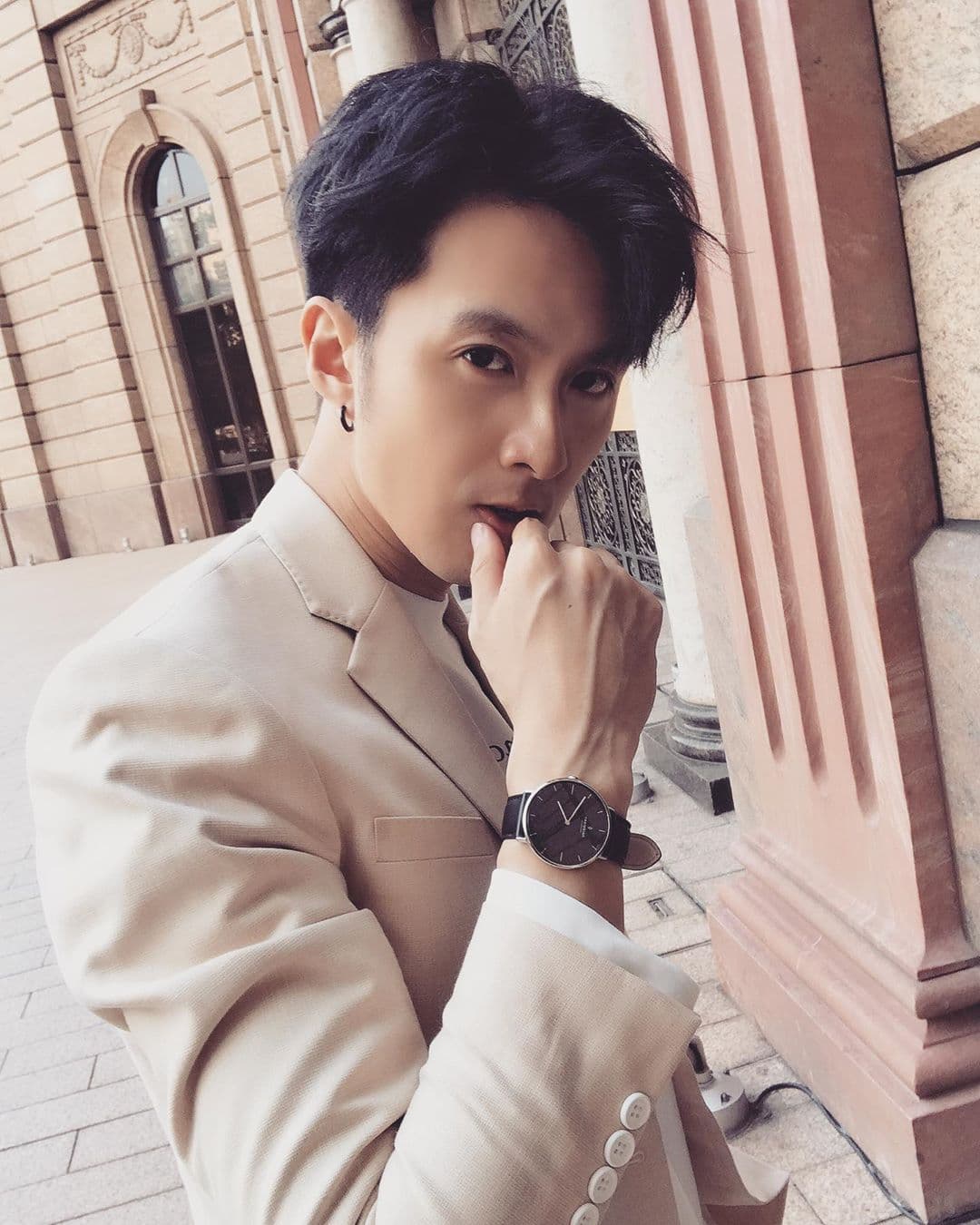 張雁名的感情精彩到驚動警察以及他的家人。(翻攝張雁名IG)