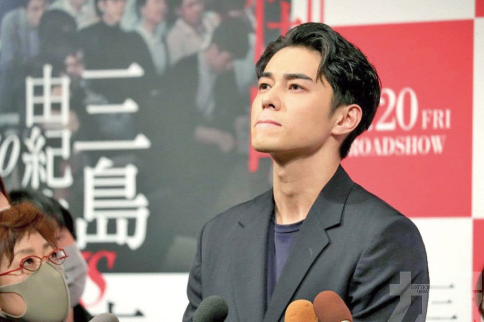東出昌大在謝罪記者會上拒絕回答愛老婆還是愛小三。(網路圖片)