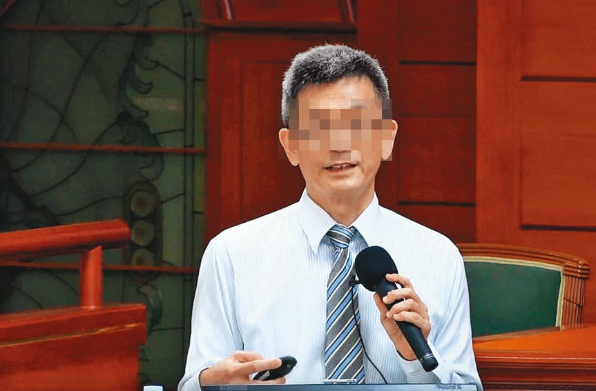 曾姓法官擔任法官已逾20年,表現優異。圖為曾姓法官應理律法律事務所之邀演講。(翻攝理律事務所)