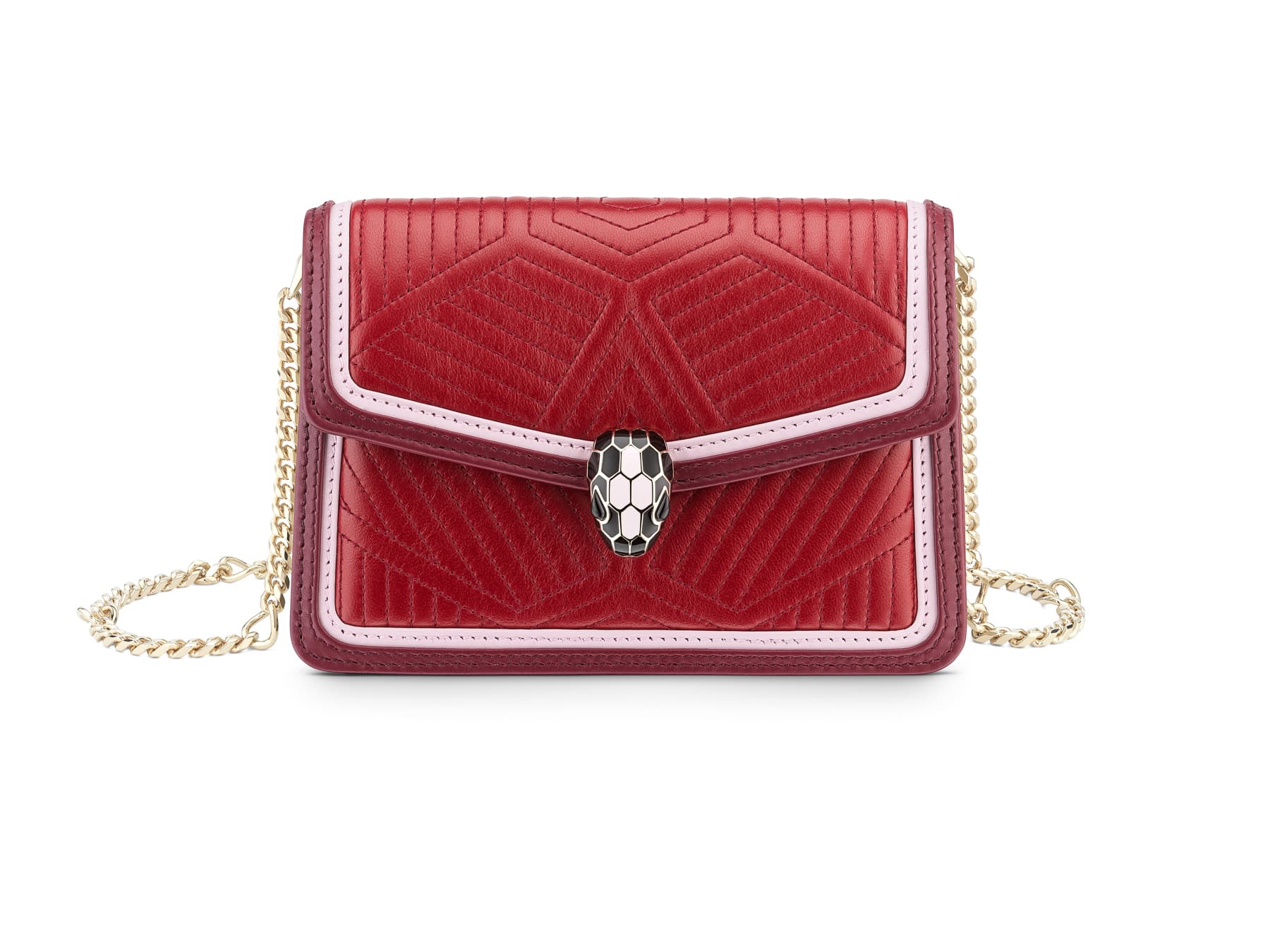 Serpenti Diamond Blast紅寶石色小牛皮迷你肩背包。NT$62,500(寶格麗提供)