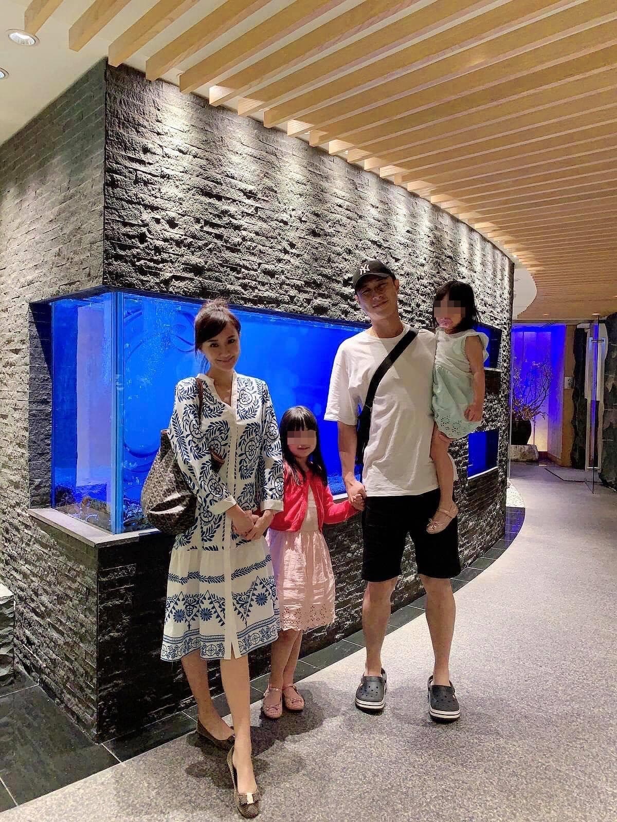 何妤玟一家四口和樂融融出遊,如今夫妻各自分飛。(翻攝自何妤玟臉書)