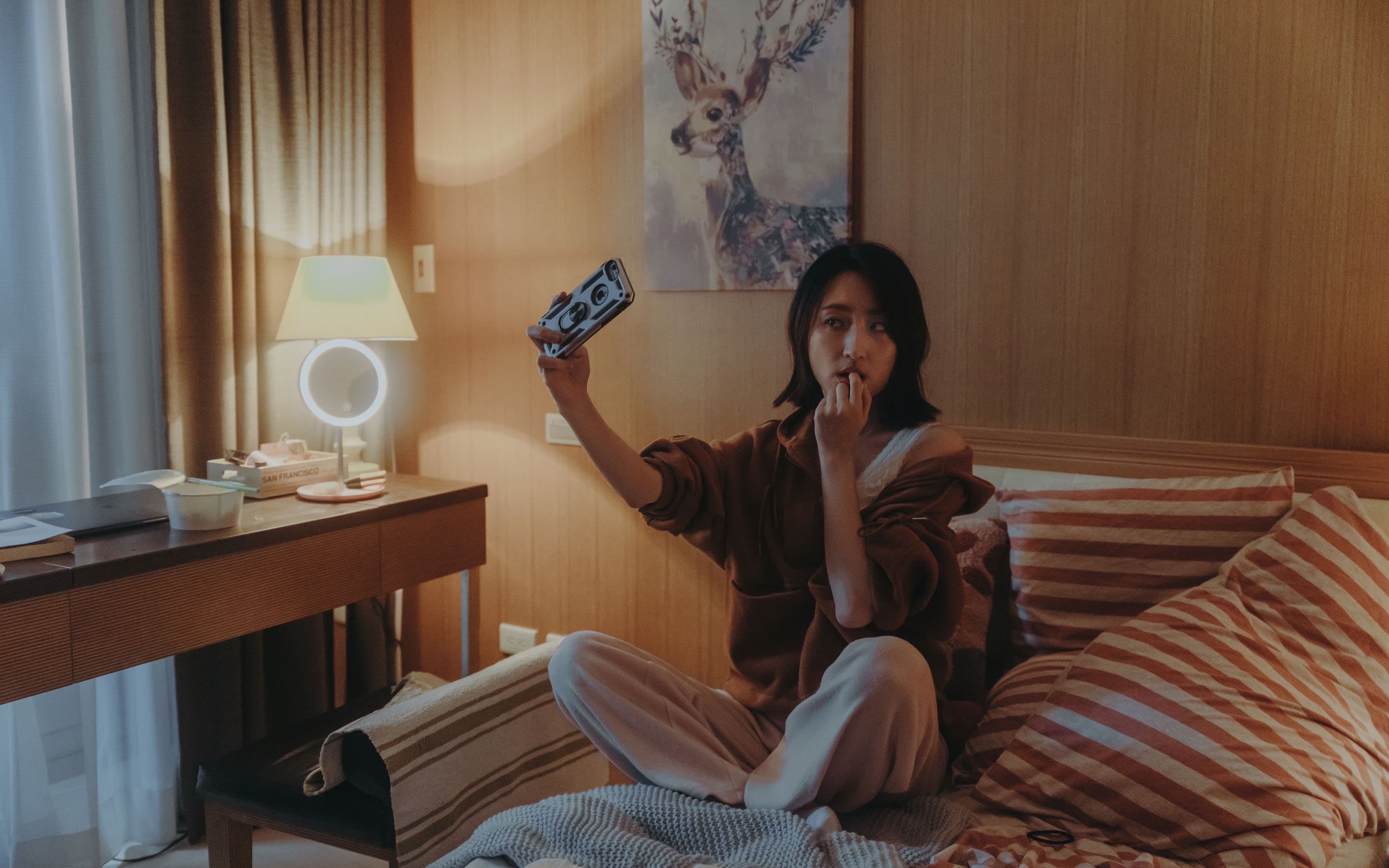 柯佳嬿今年作品不斷,《想見你》剛下檔不久,《愛的詐欺犯》又將要播映。(中視提供)
