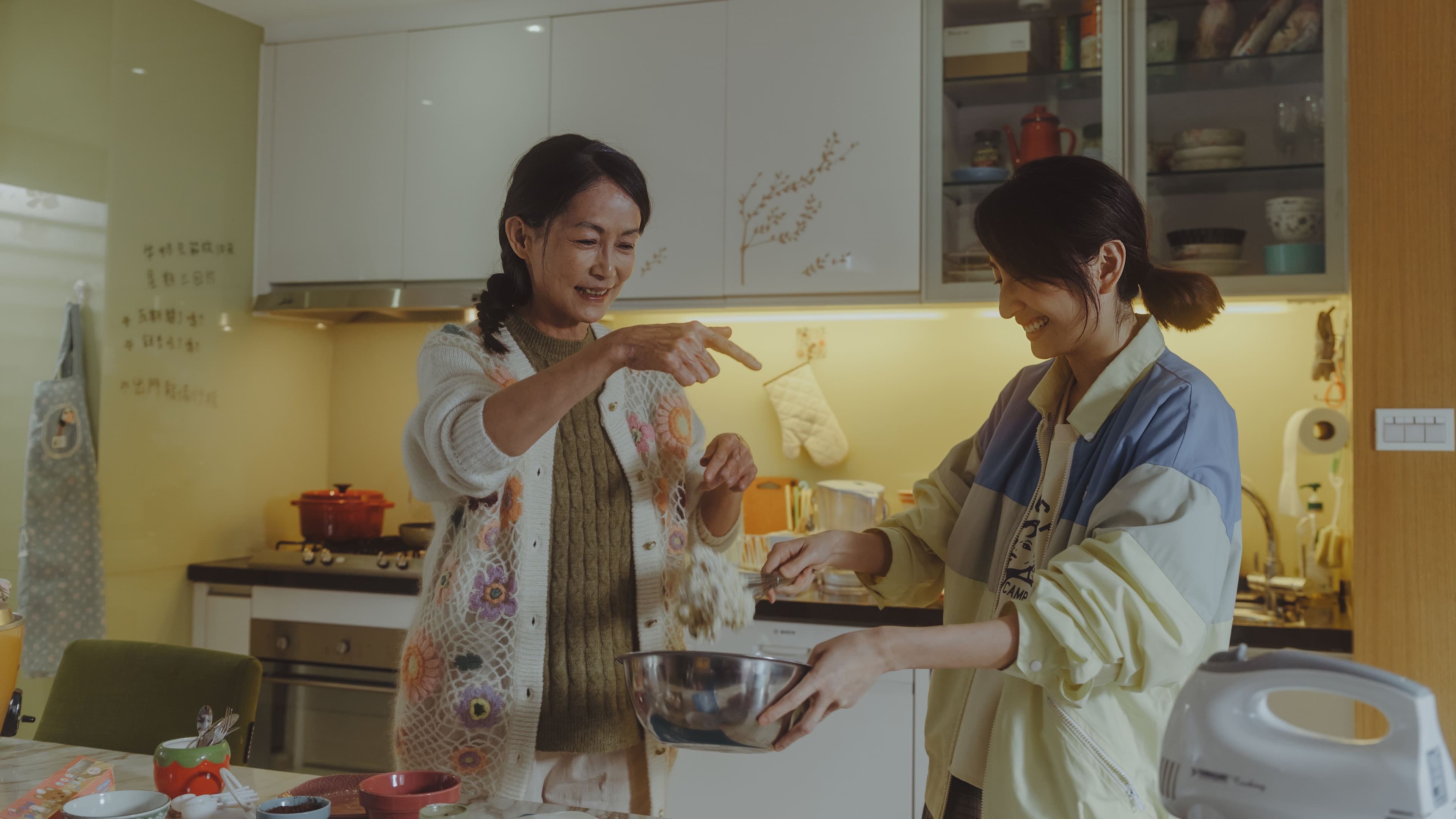 應采靈在劇中飾演柯佳嬿的婆婆,兩人首度合作,也讓柯佳嬿敬業印象很深。(中視提供)