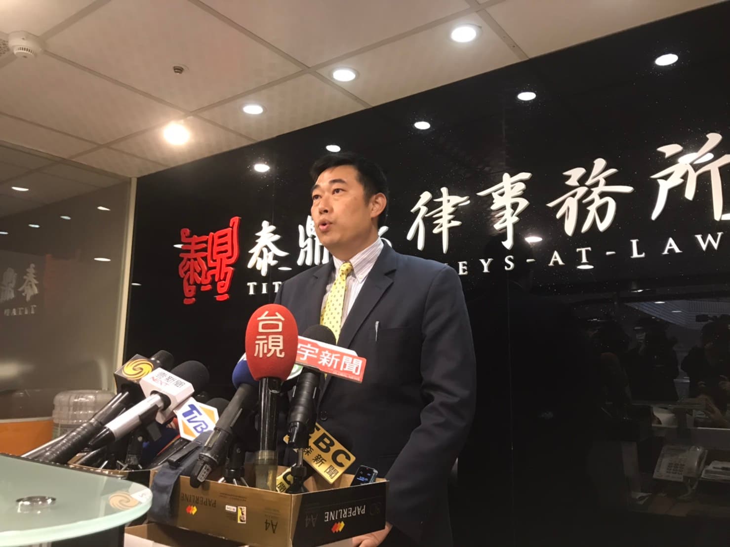 對於高等行政法院駁回聲請,韓國瑜透過律師葉慶元表示,將提出抗告。