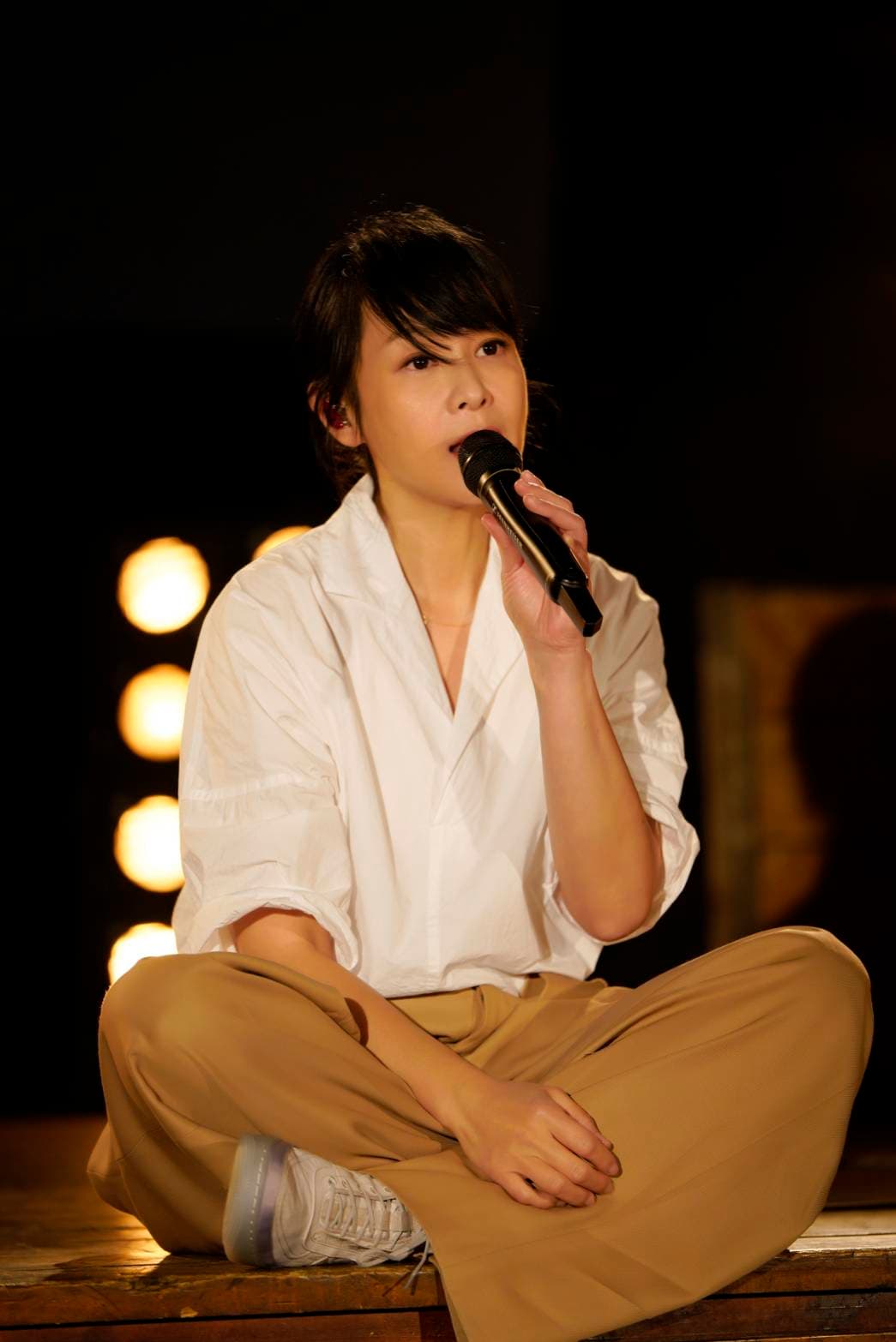 劉若英唱了許多經典歌曲,由於在家看直播的兒子很喜歡五月天的《派對動物》,故在直播音樂會上獻唱此歌給囝囝聽。(相信音樂提供)